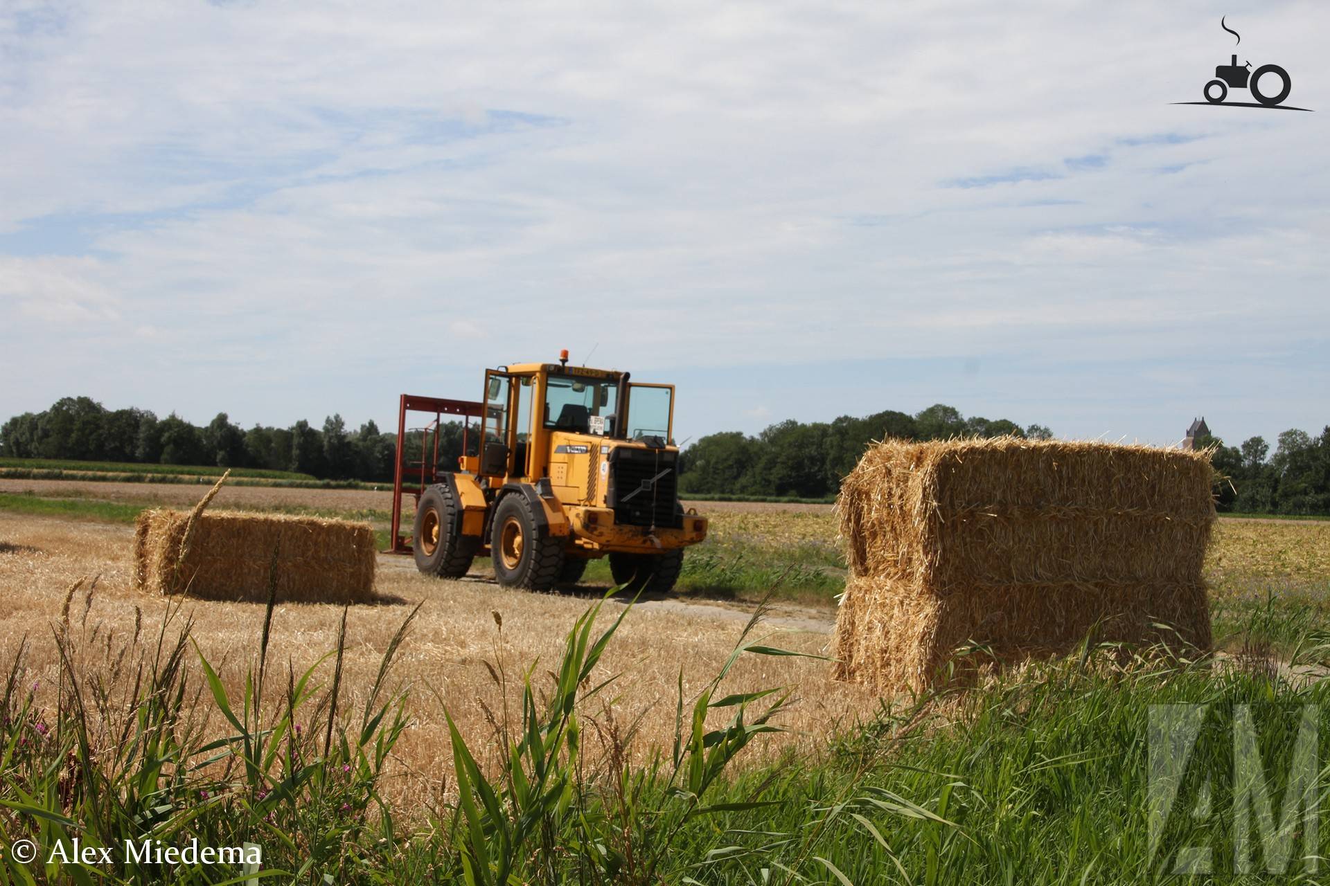 Volvo L70D machine in Minnertsga