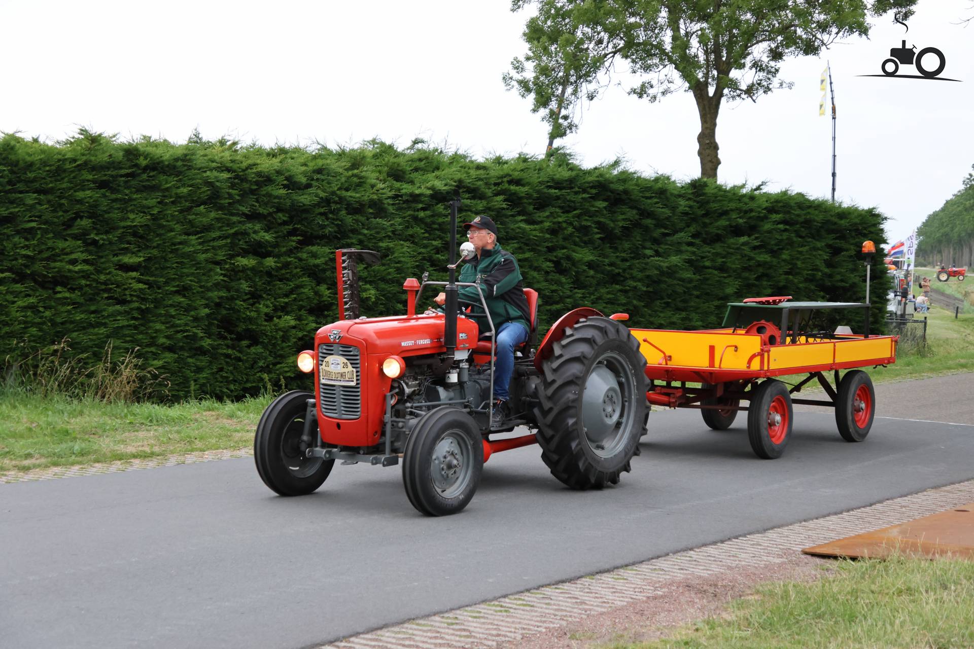 Massey Ferguson 35 op historisch festival in Hensbroek