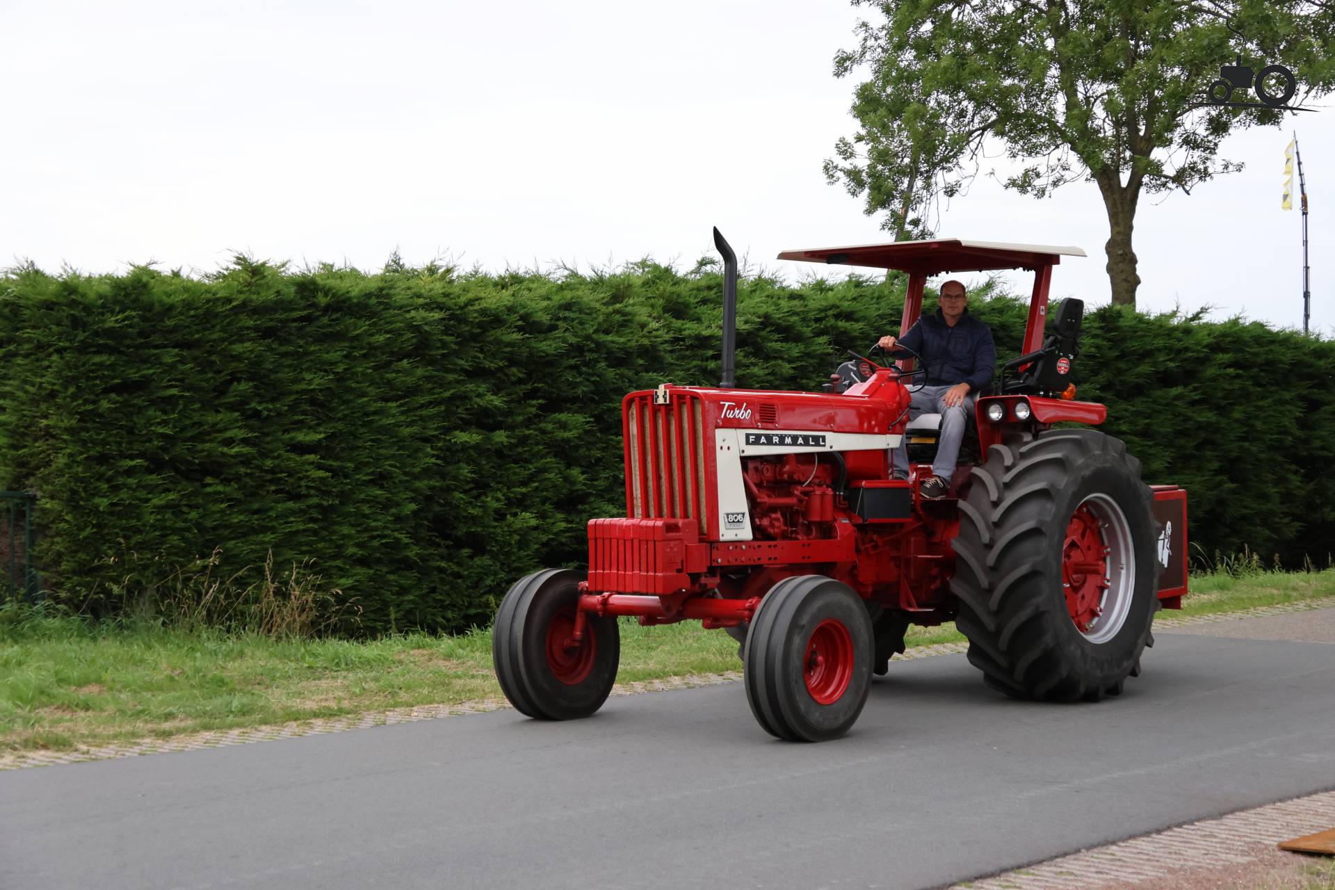Farmall 806 tractor at historic festival