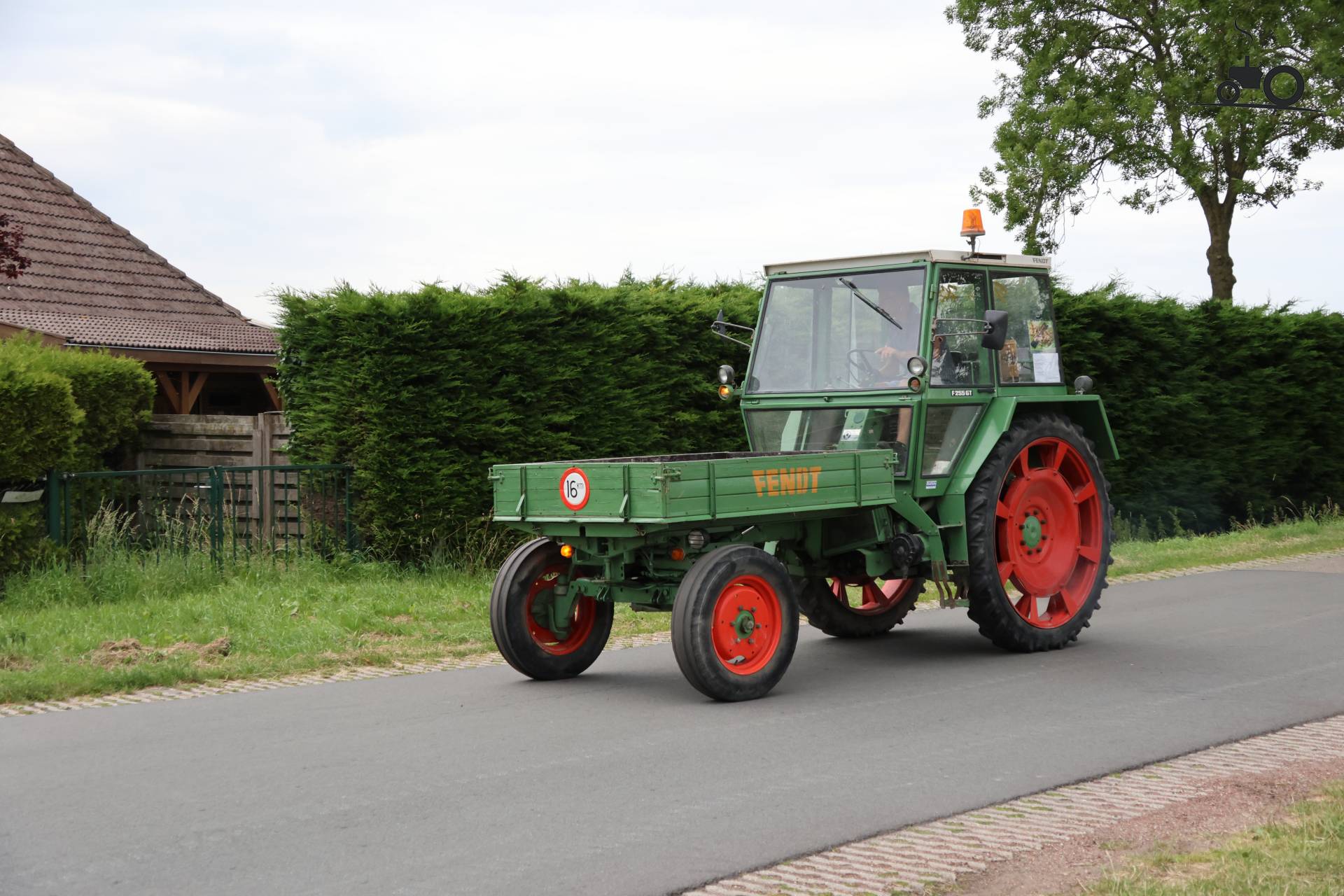 Fendt F 255 GT op Historisch Festival in Hensbroek