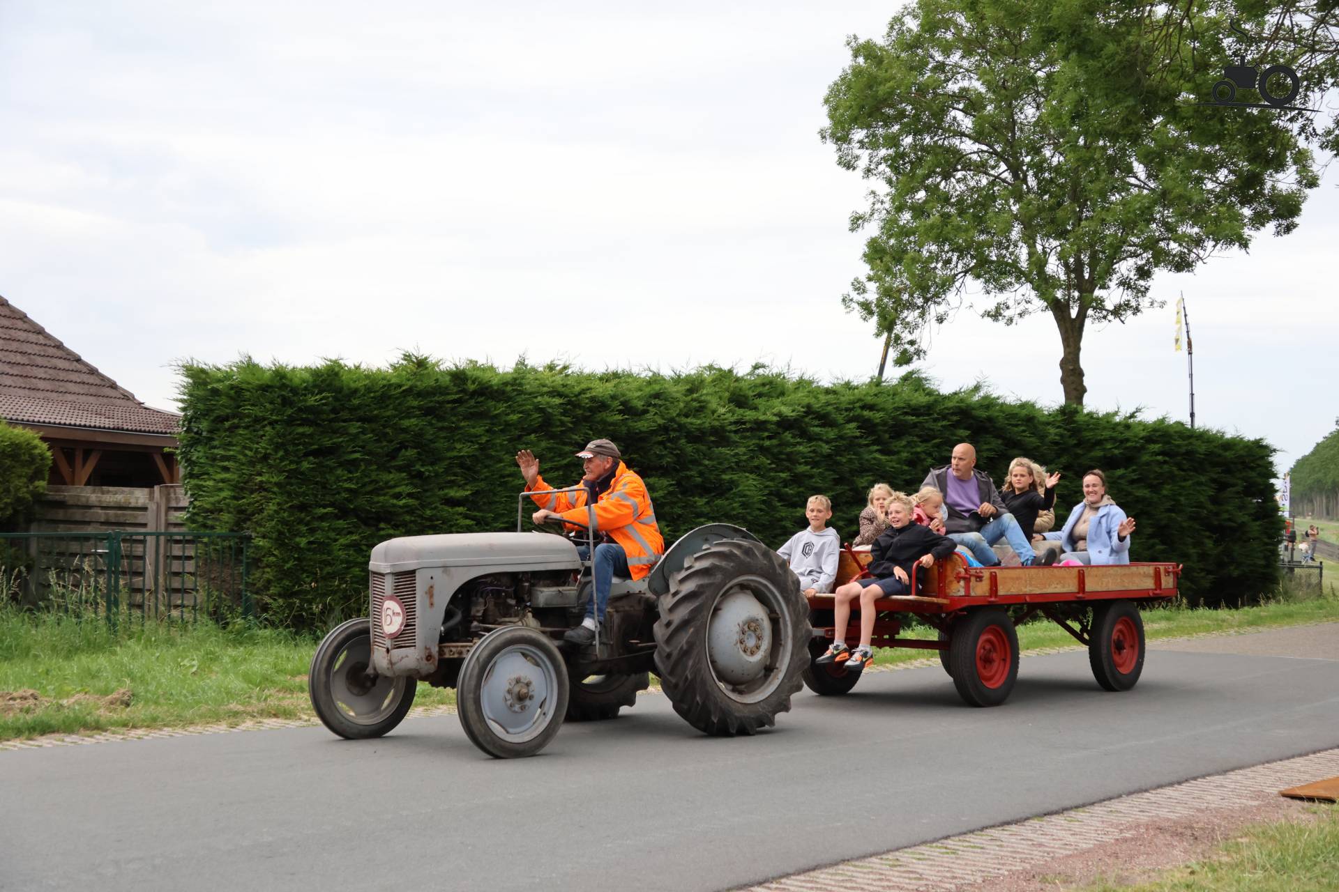 Fordson tractor op historisch festival in Hensbroek