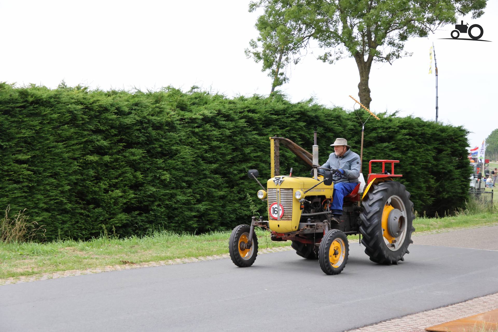Massey Ferguson 30 tractor op historisch festival
