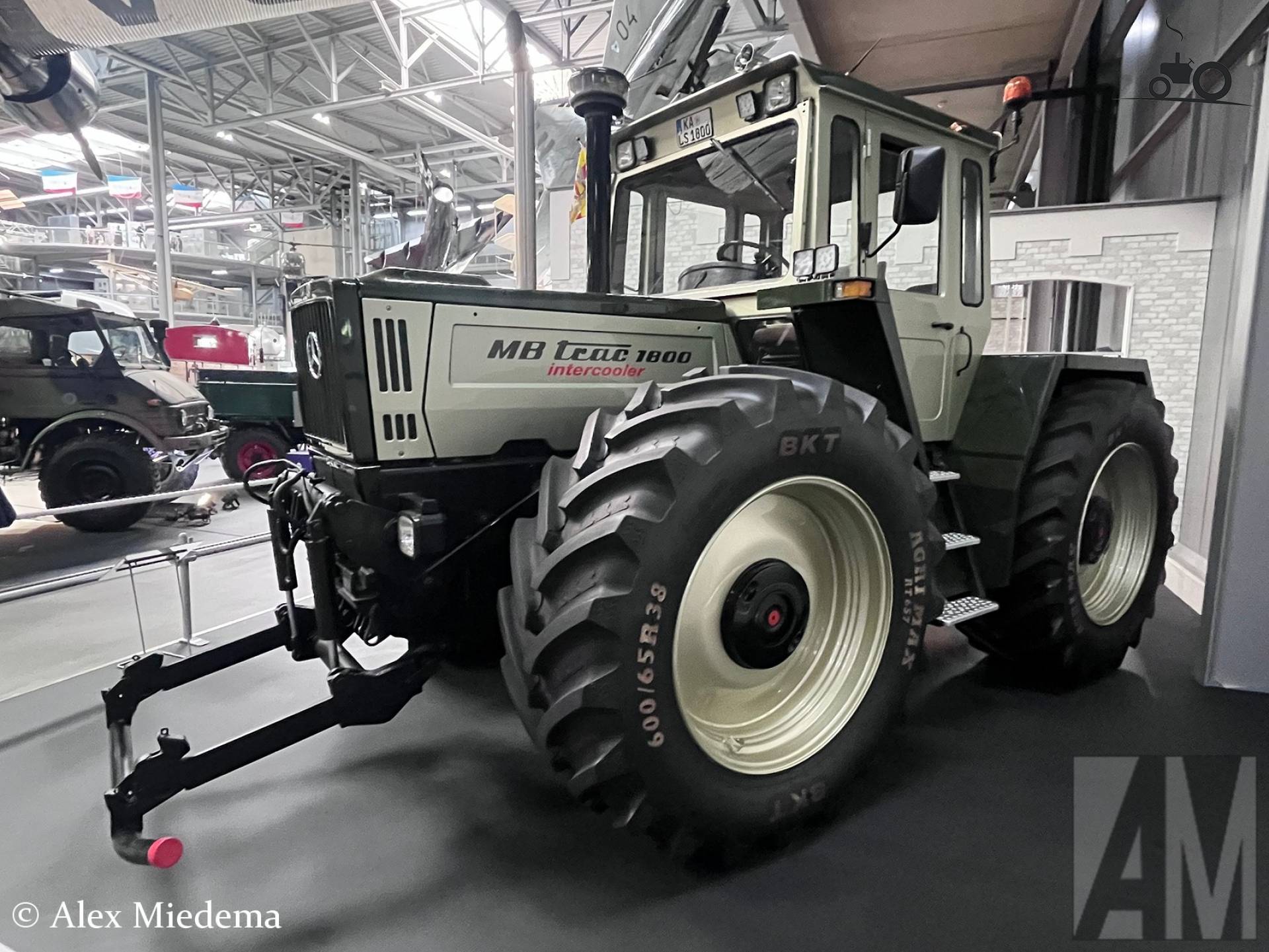 MB Trac 1800 tractor owned by Lisa en Leo Staudt