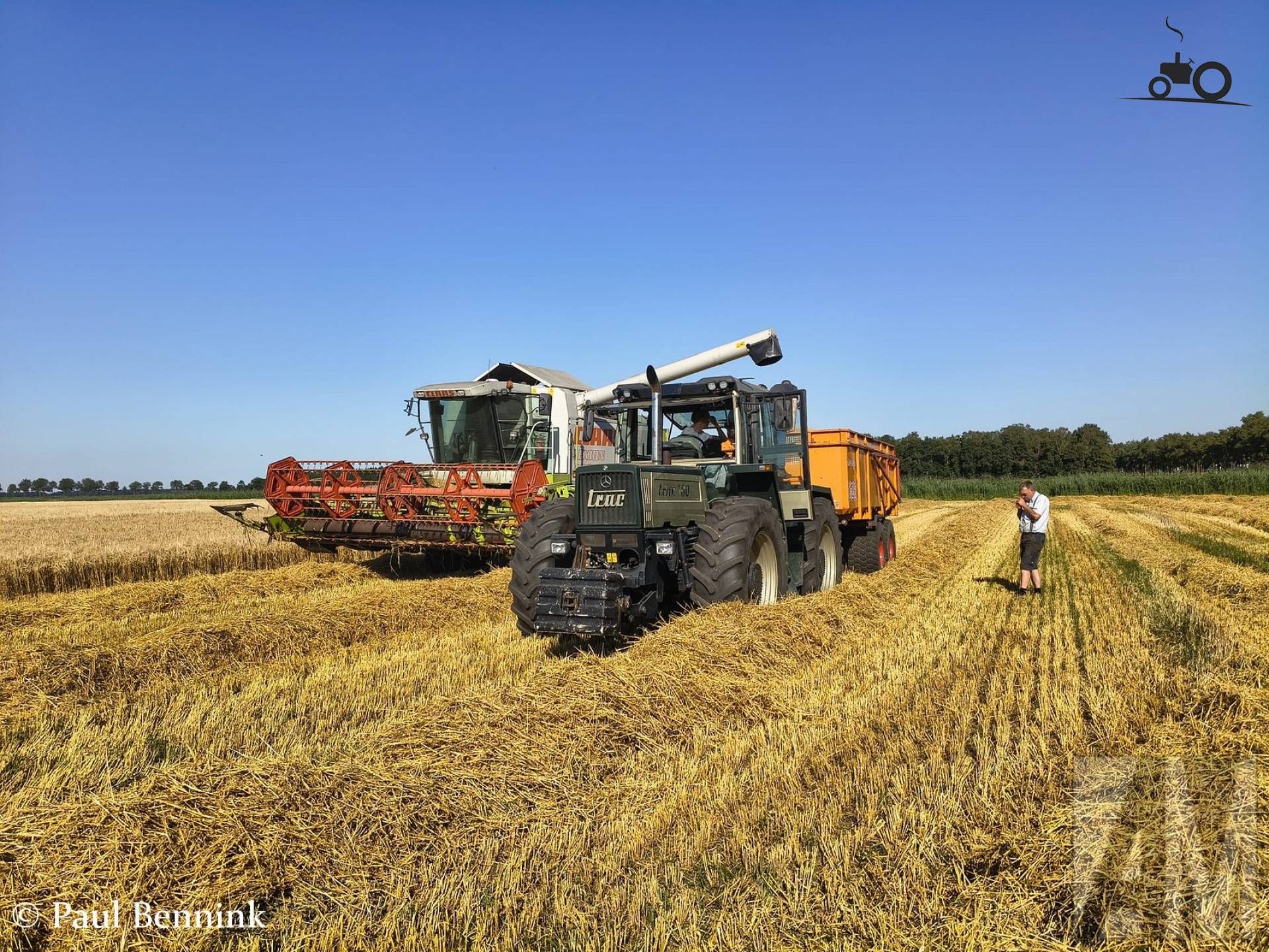 LandTechnik Schönebeck GmbH Trac 160 uit 1998 met Claas Lexion 420
