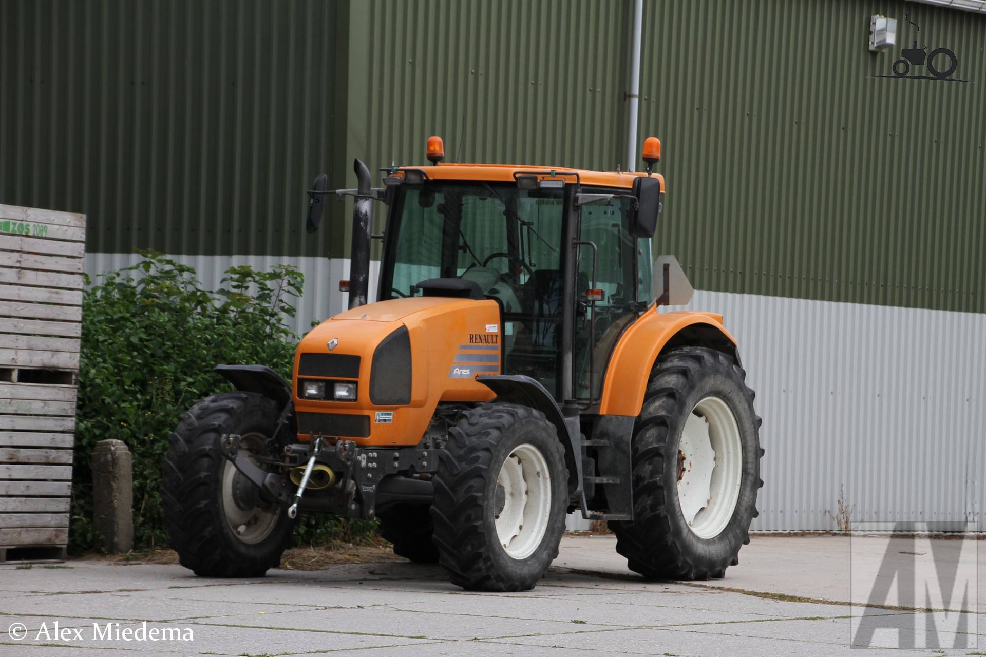 Ferucom Tilma Renault Ares machine