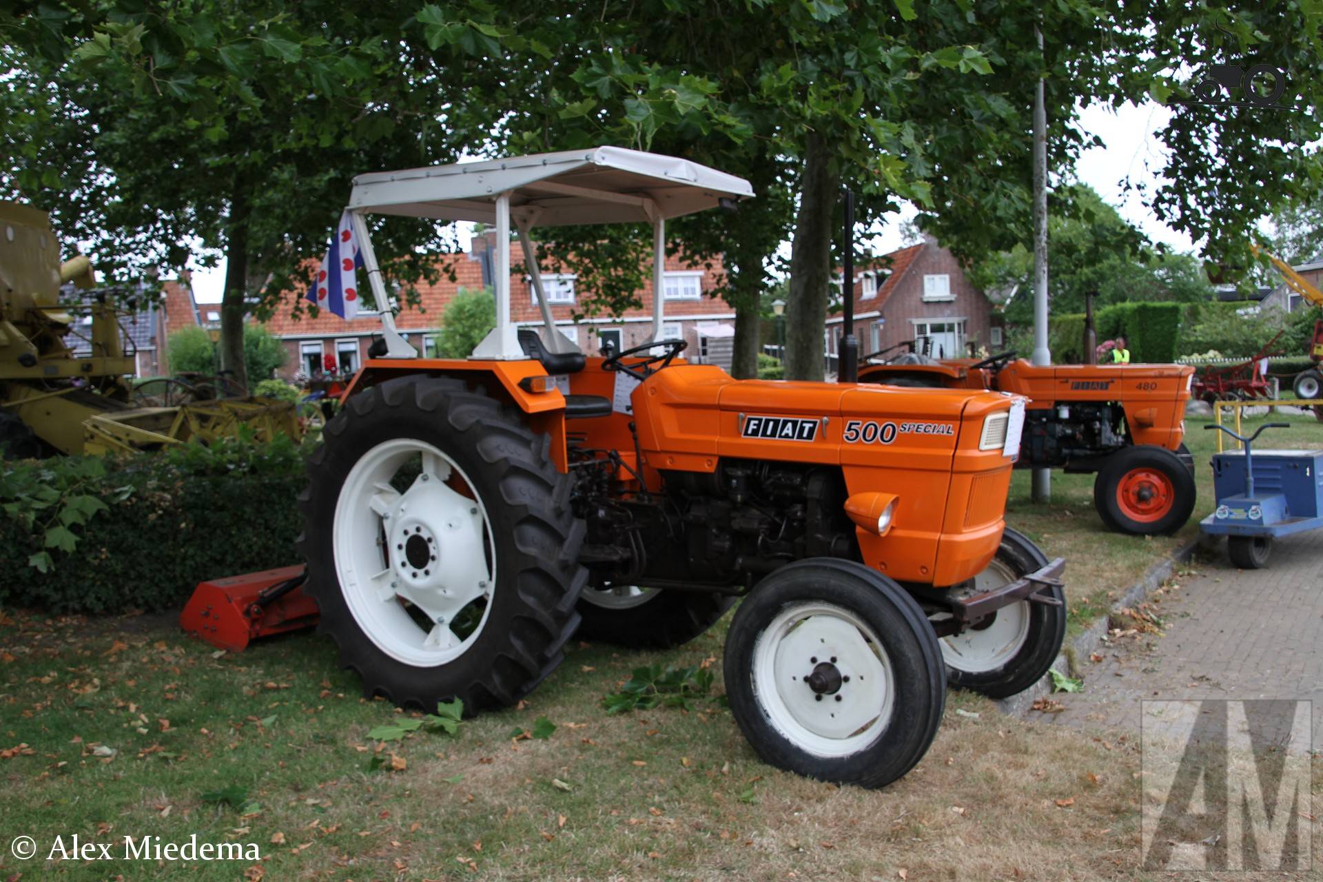 Fiat 500 Special bij NostalgIE evenement in Ie