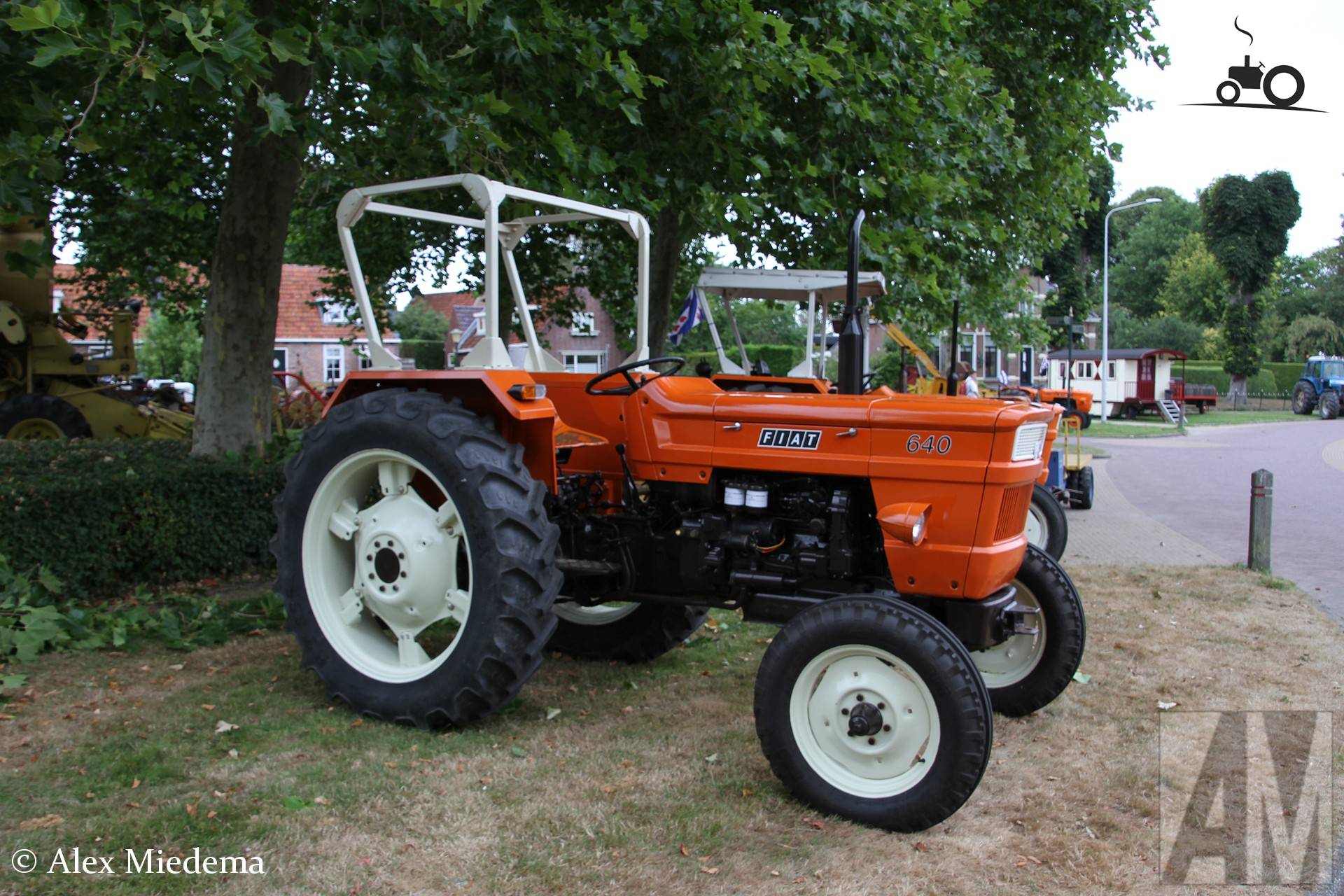 Fiat 640 tractor in Ie at NostalgIE