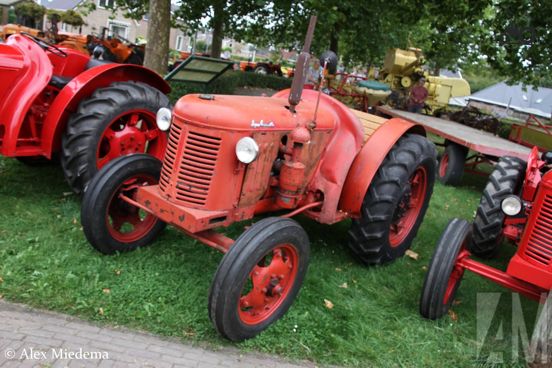 David Brown Super Cropmaster Tractor in Ie