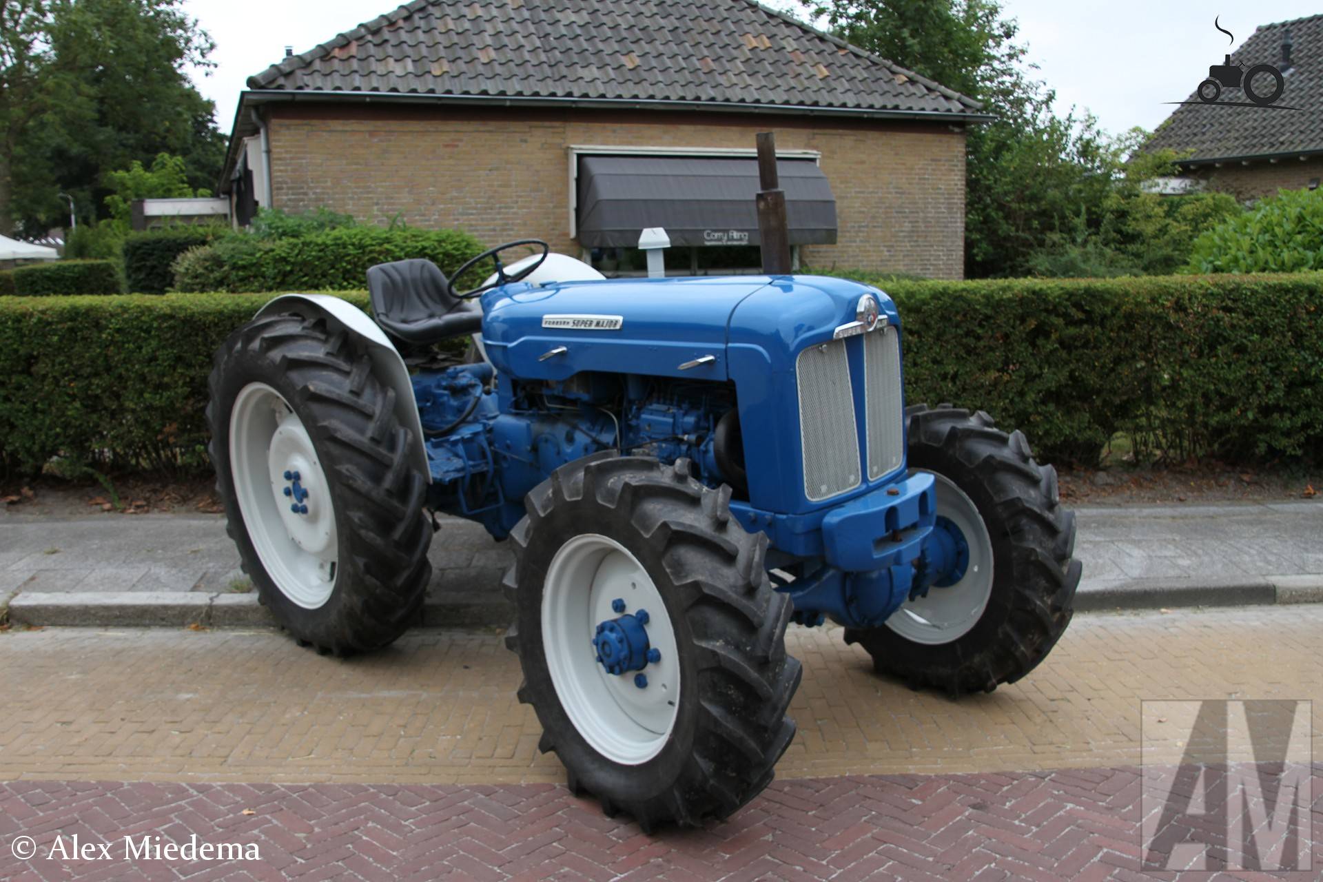 Fordson Super Major tractor op NostalgIE evenement