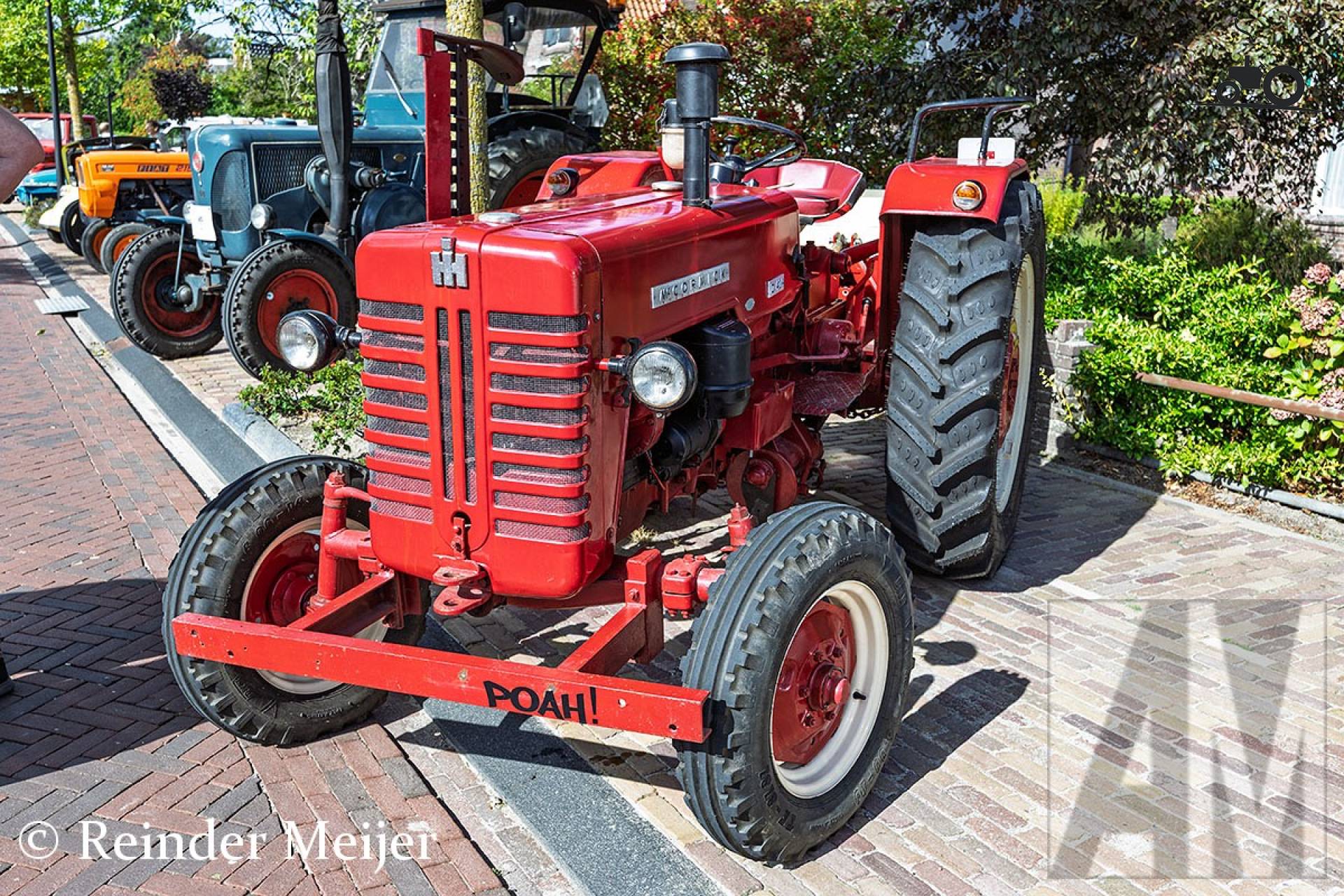 Oldtimerdei Tzummarum met McCormick machine