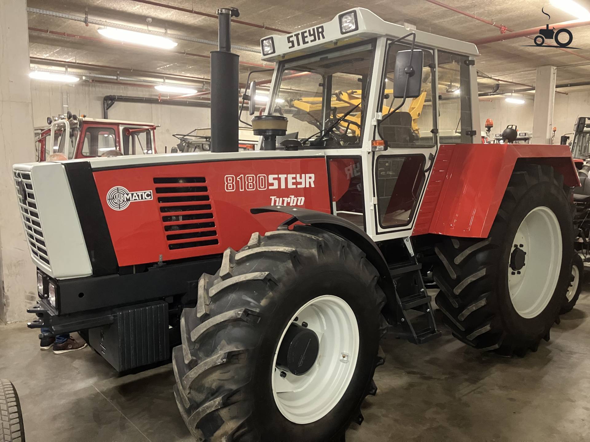Steyr 8180