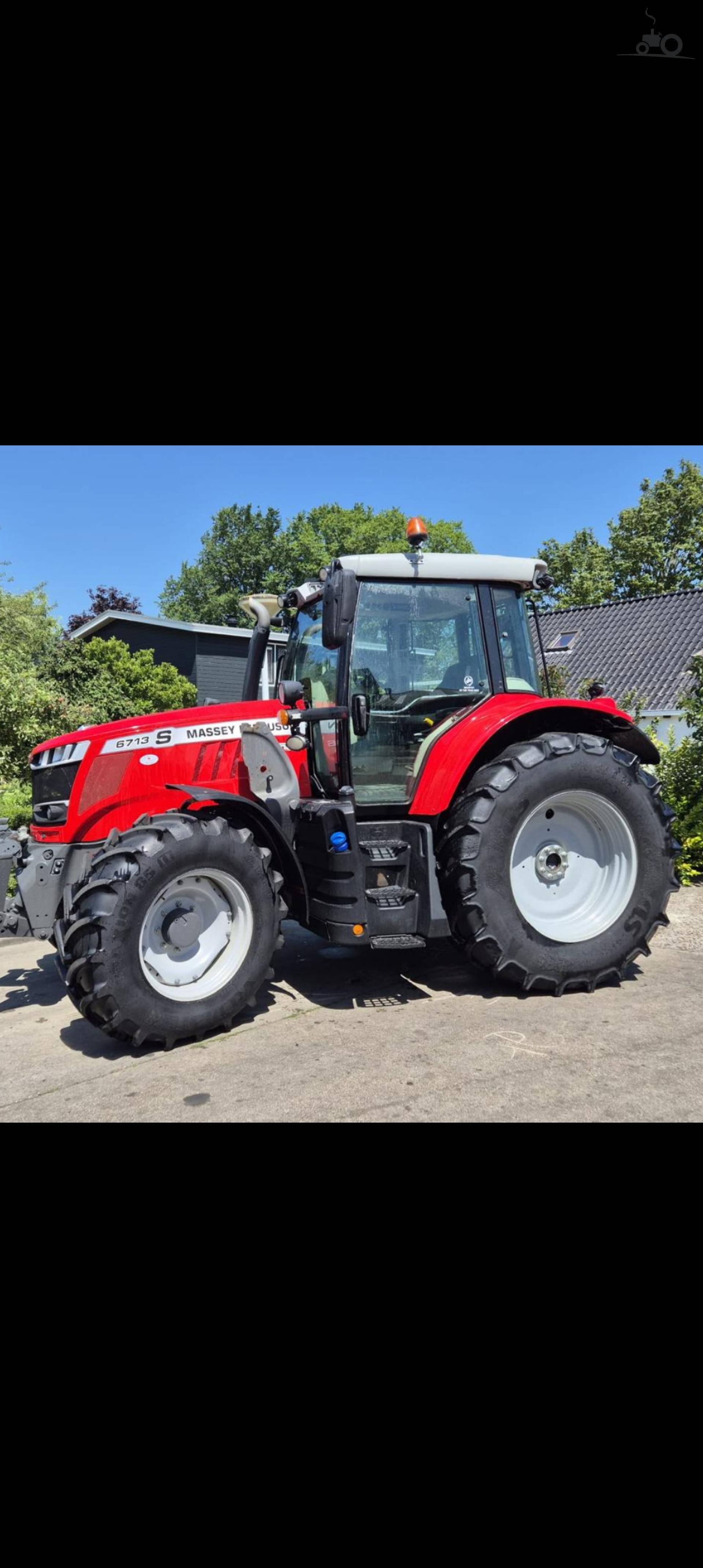MF 6713S trekker uit 2021