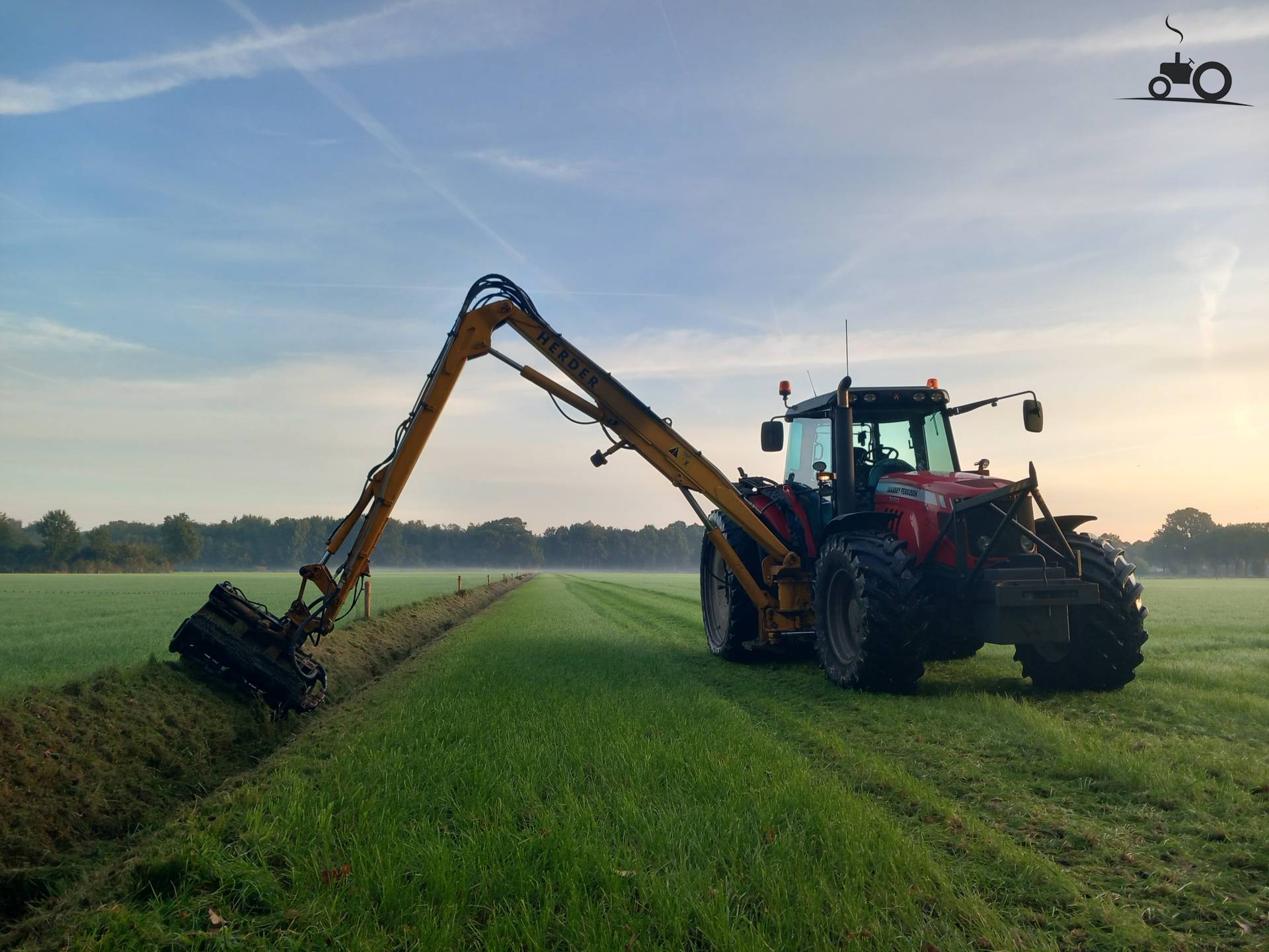 Massey Ferguson 7480 met heder