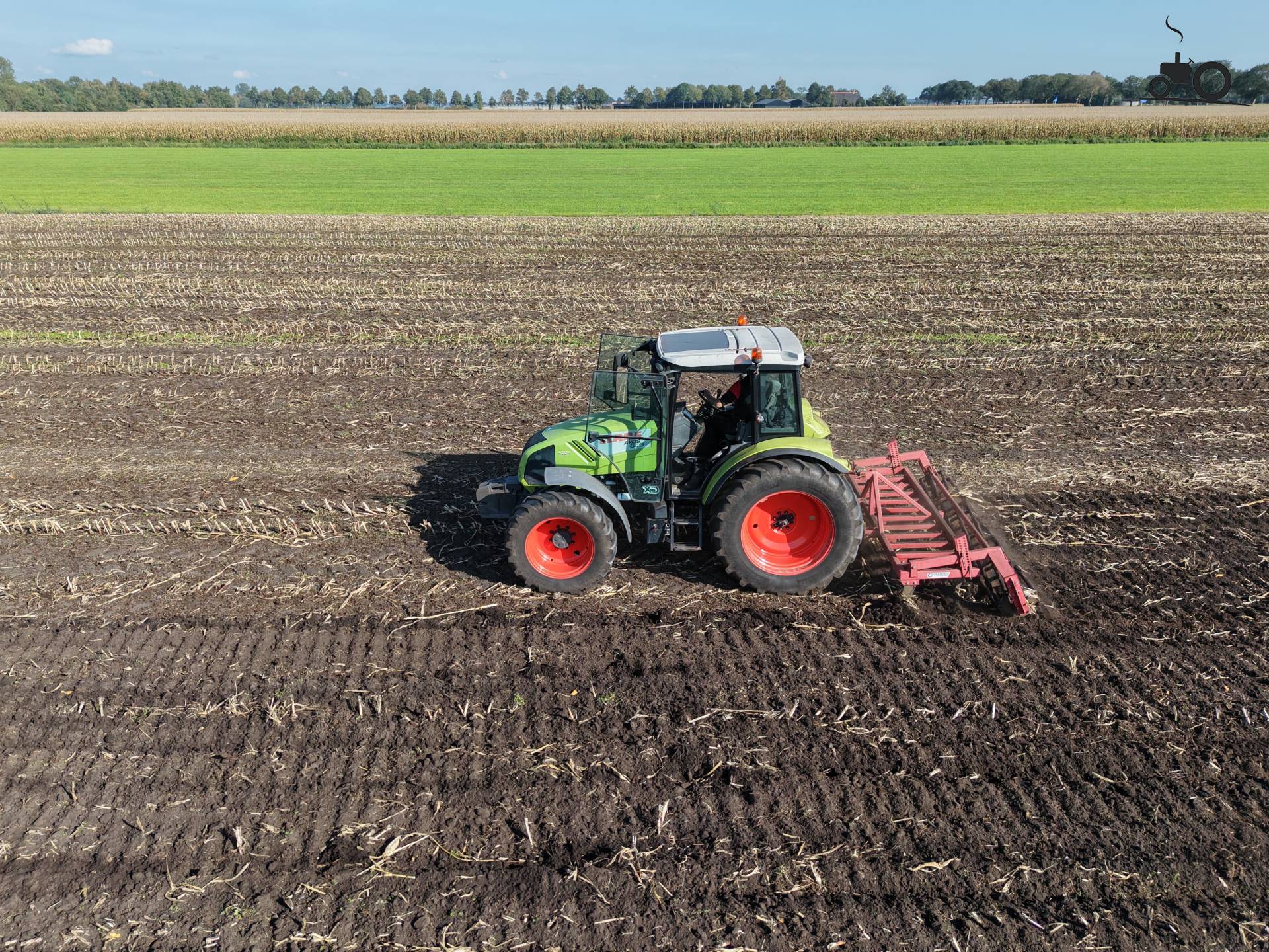 Claas Axos 340 in Gieterse polder