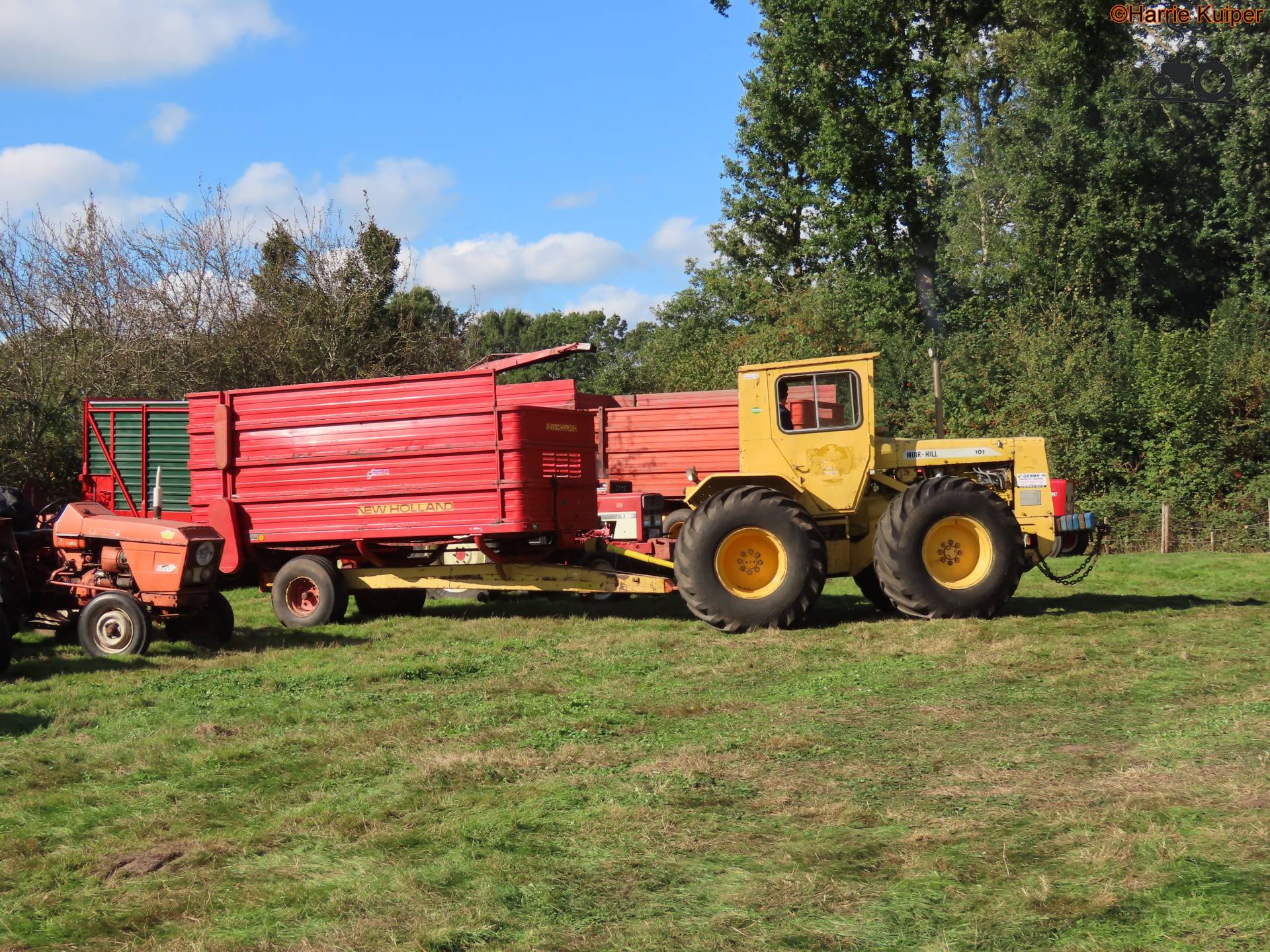 Muir-Hill MH 101 machine bij Oldtimer maishakselen