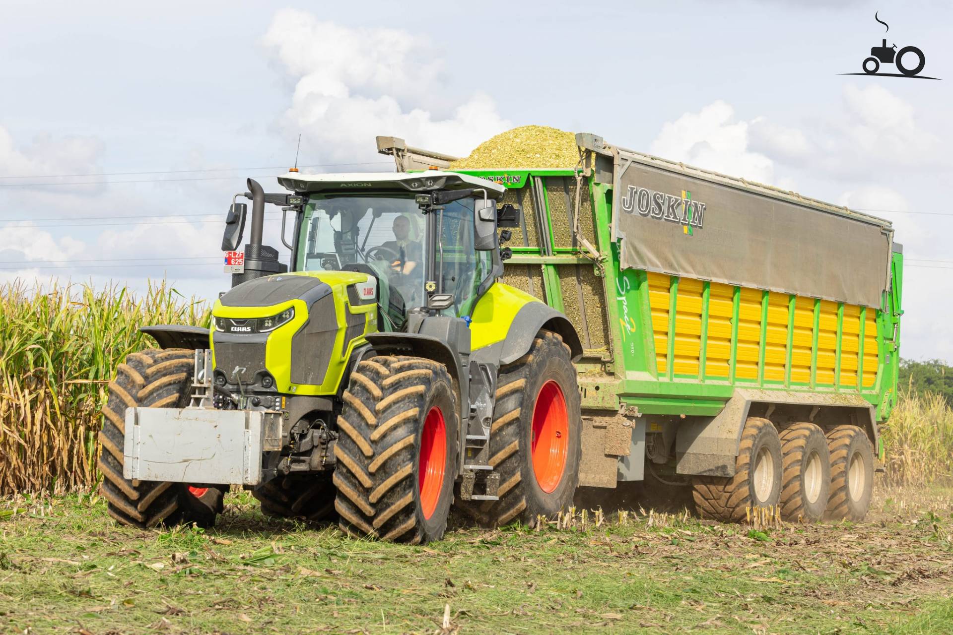 Claas Axion 9.450 CMATIC tractor