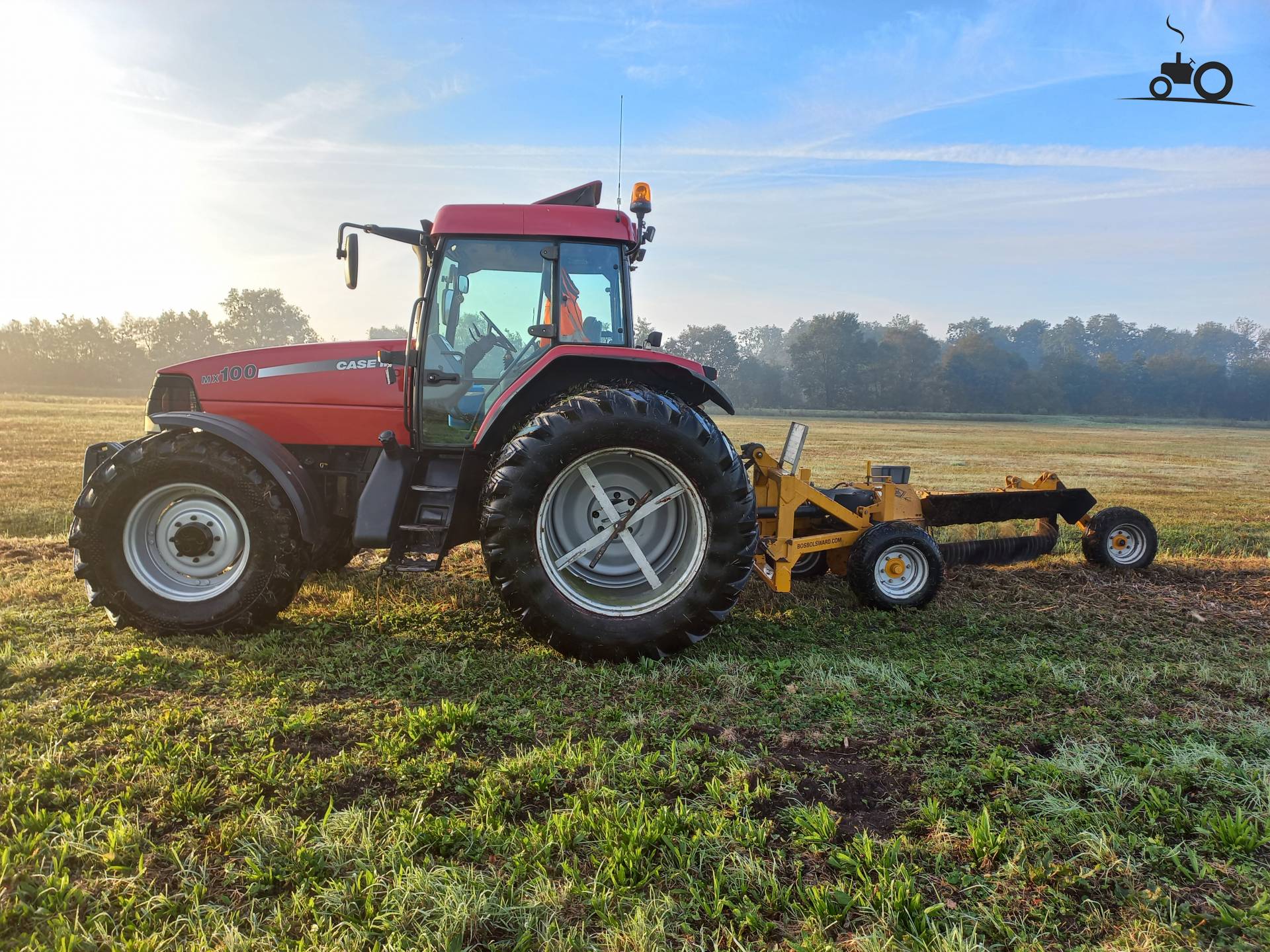 Case IH Maxxum MX 100 met walkantfrees