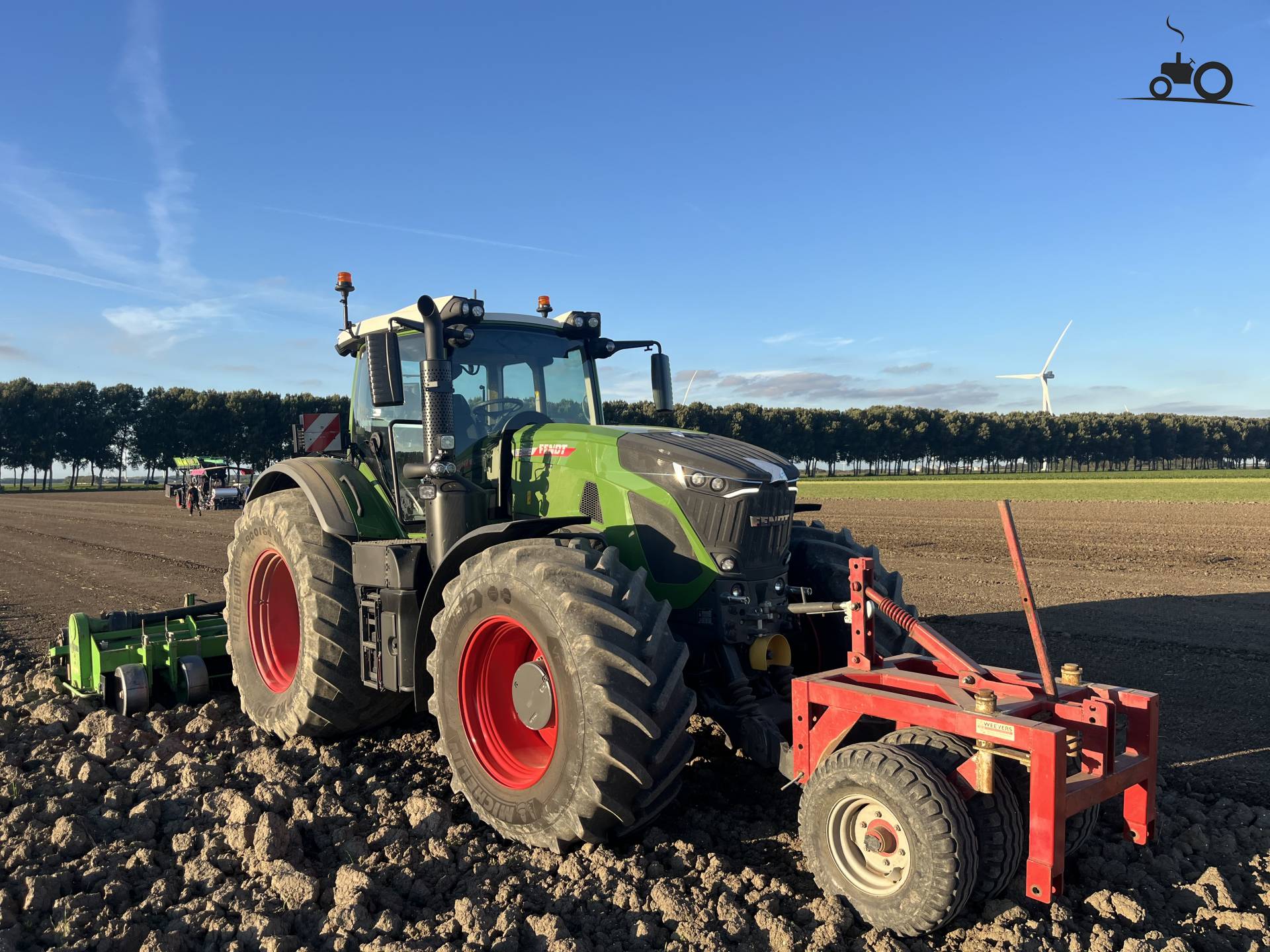 Tulpen planten met Fendt 930 en AVR frees