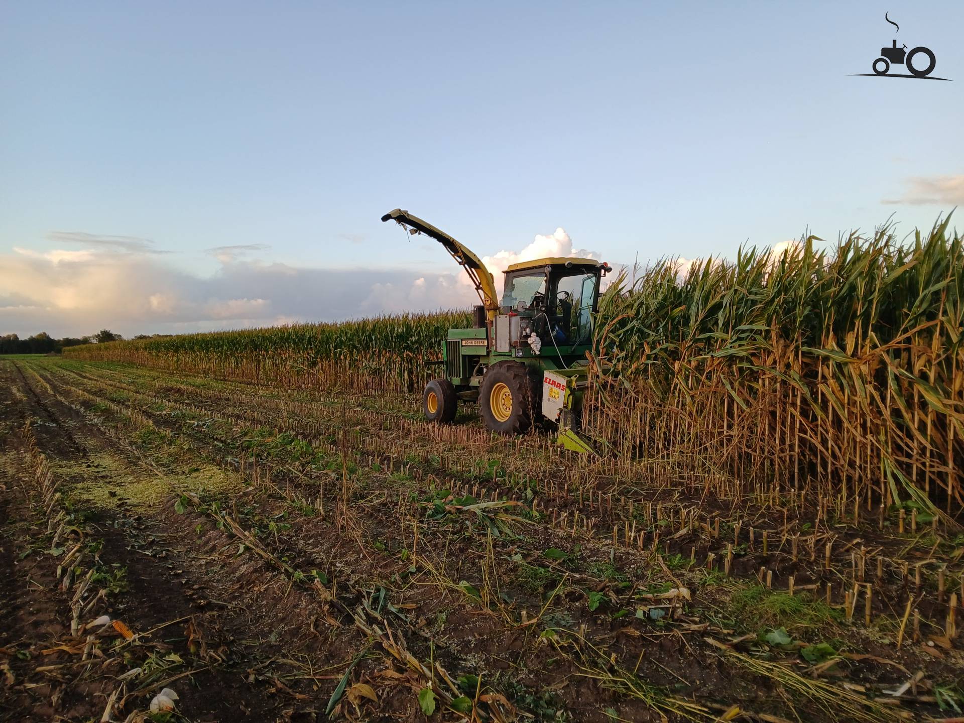 John Deere 5720 hakselaar