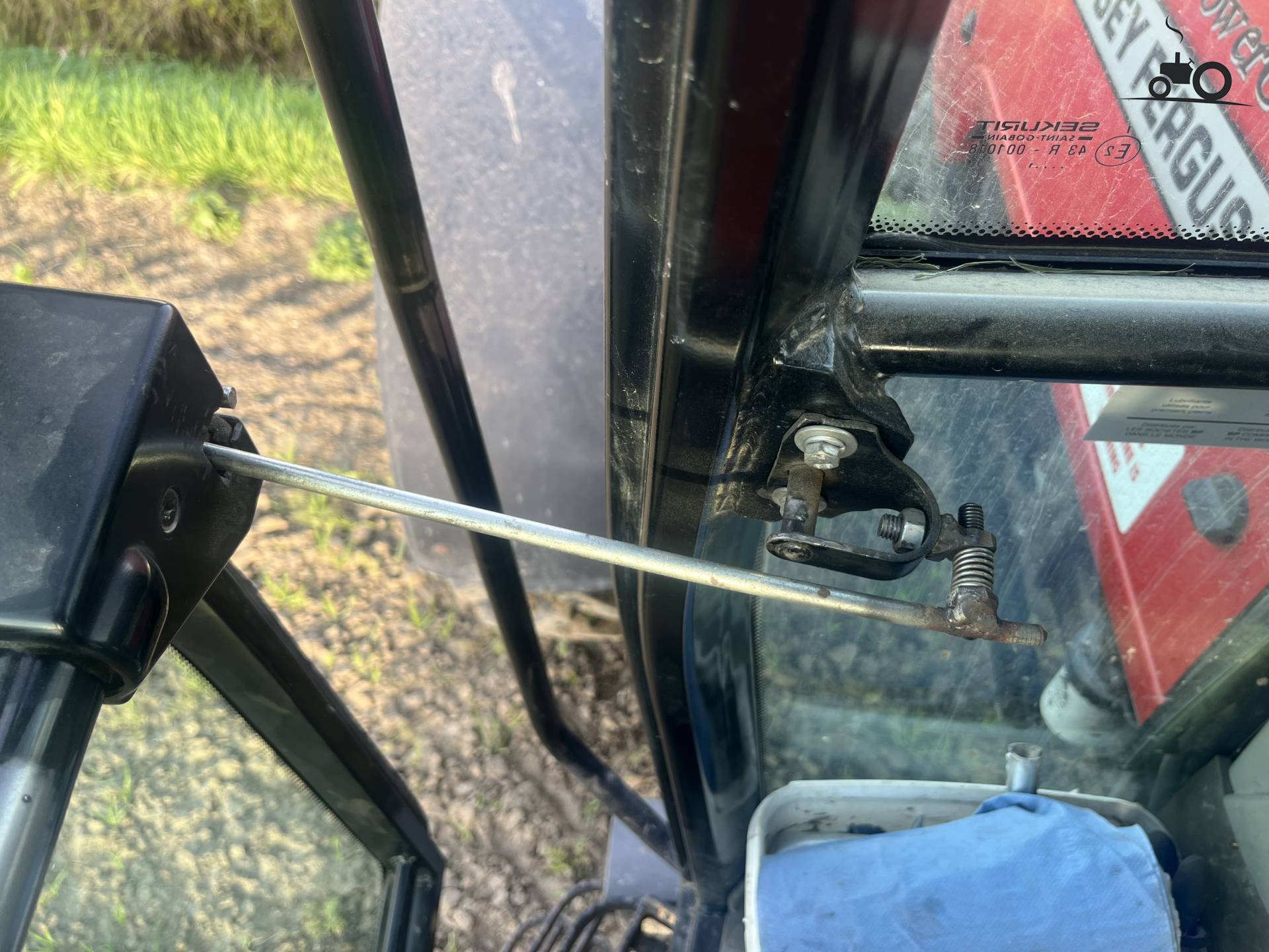 Massey Ferguson 6270 tractor
