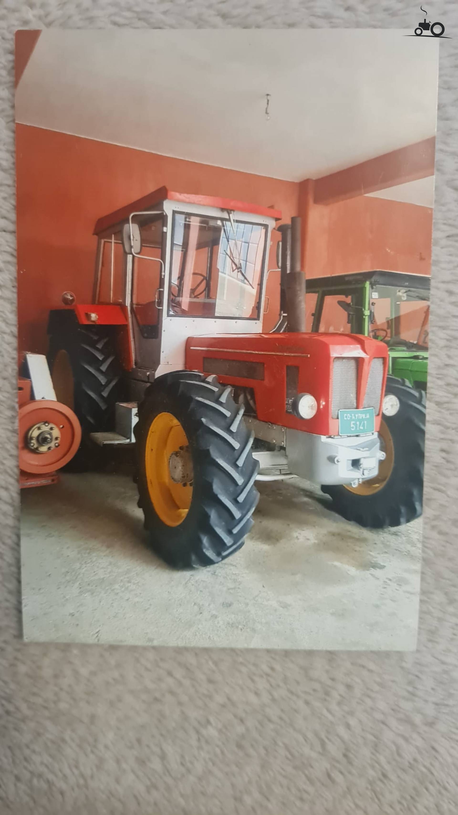 Tractor op een veld