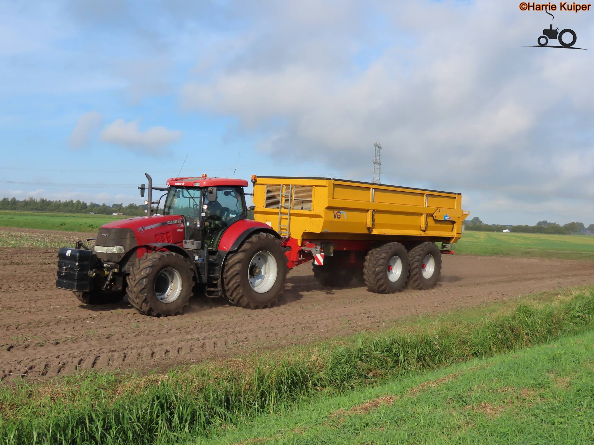 Case IH Puma 185 aardappeltransport op Pottendijk