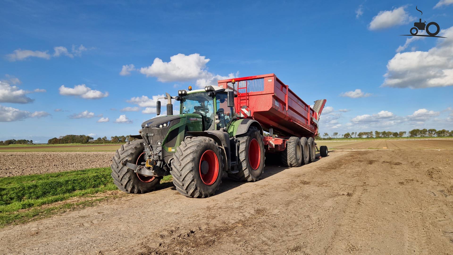 Fendt 930 tractor met Beco 3-asser