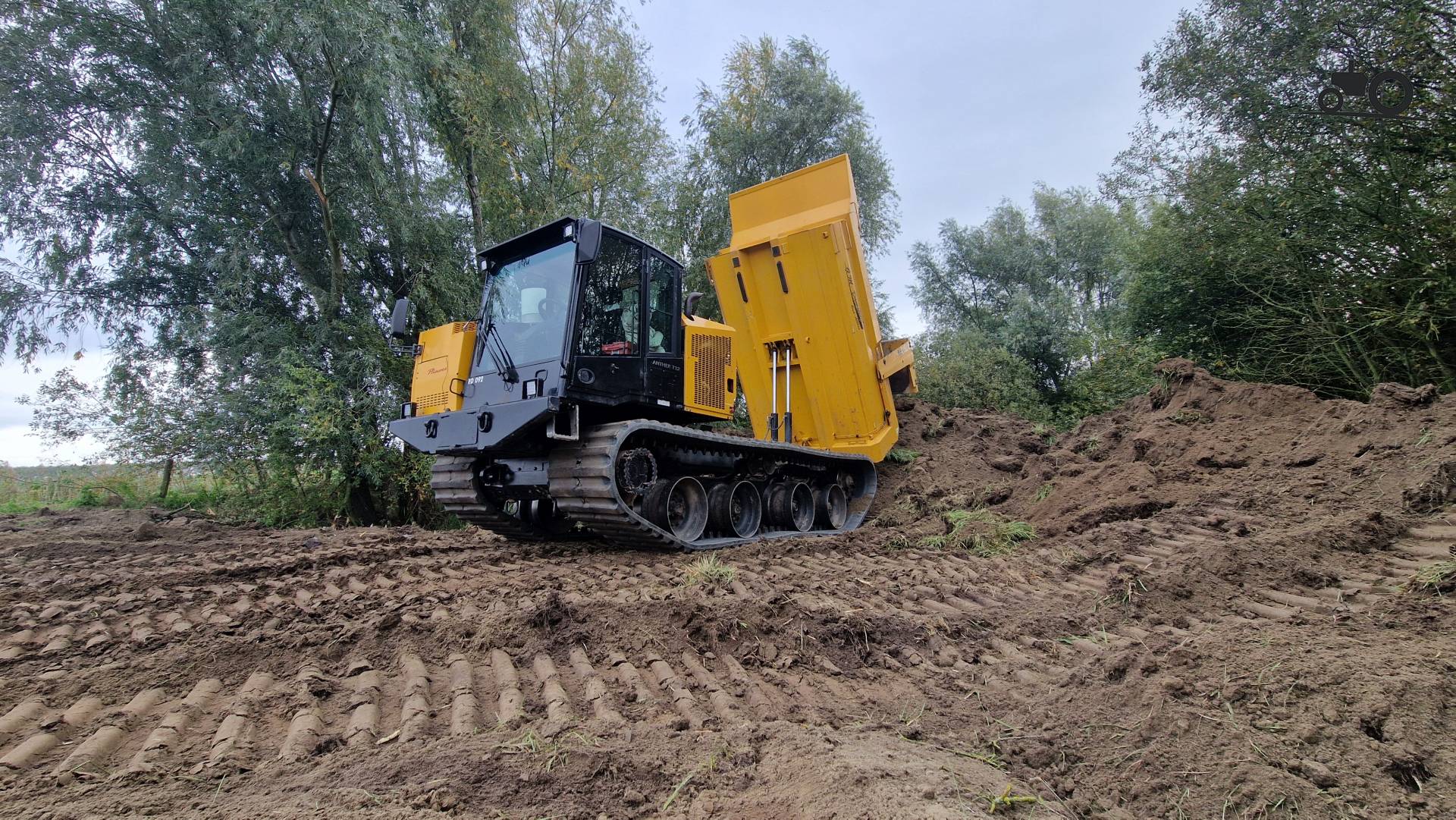 Prinorth rups dumper grond rijden