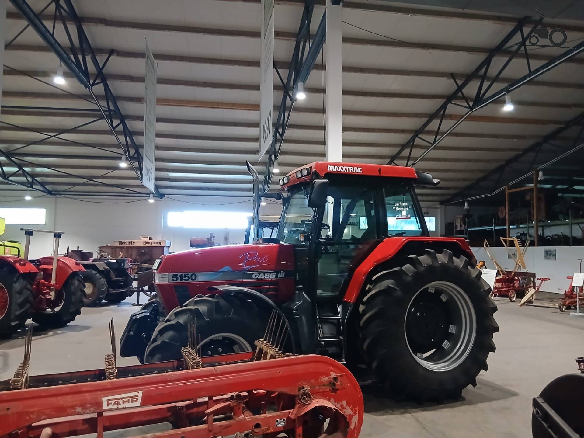 De laatst gebouwde case ih maxxum 5150 uit neus (tenminste staat op de stickers)