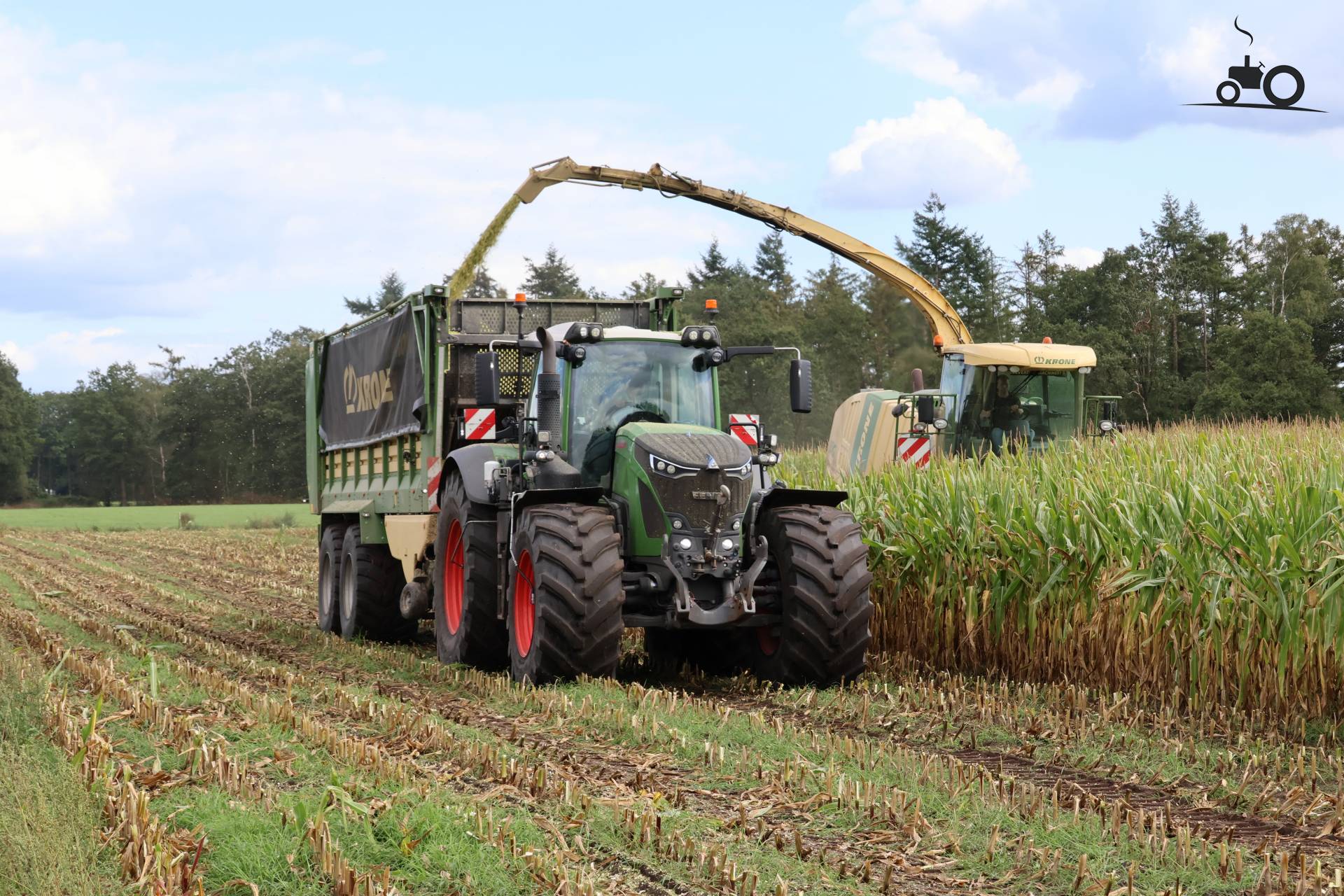 Tuller Bathmen met Krone Big X 850 in maïs