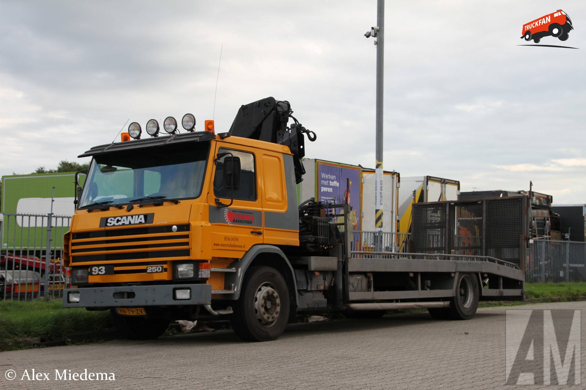 Veenstra Bakkeveen Scania 93 250 vehicle