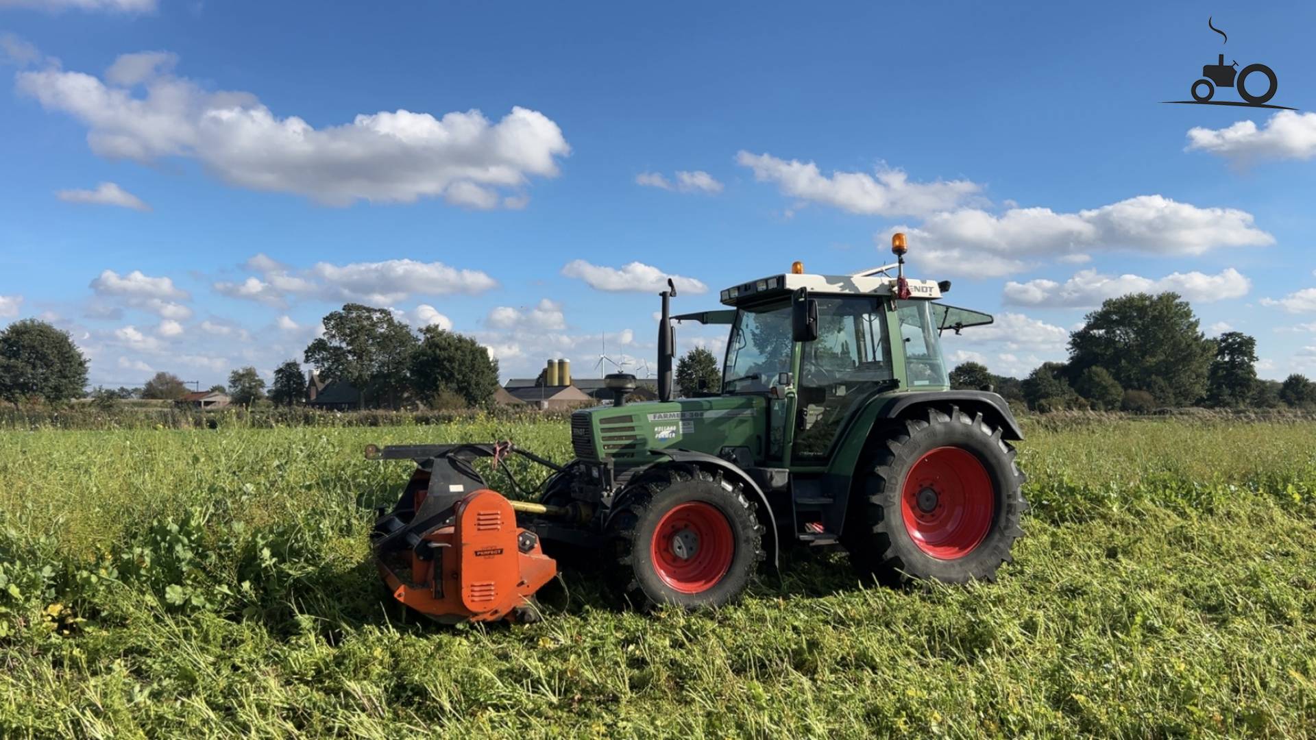 Fendt 308 tractor met klepelmaaier