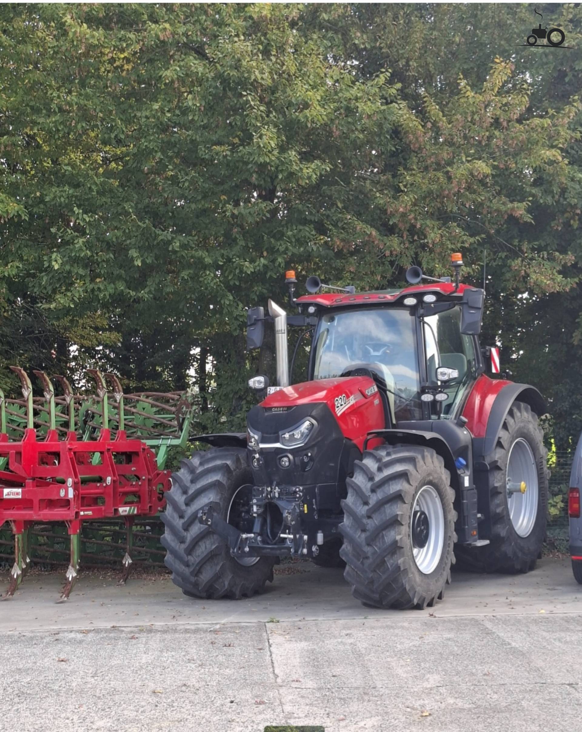 Case IH Puma 220 tractor