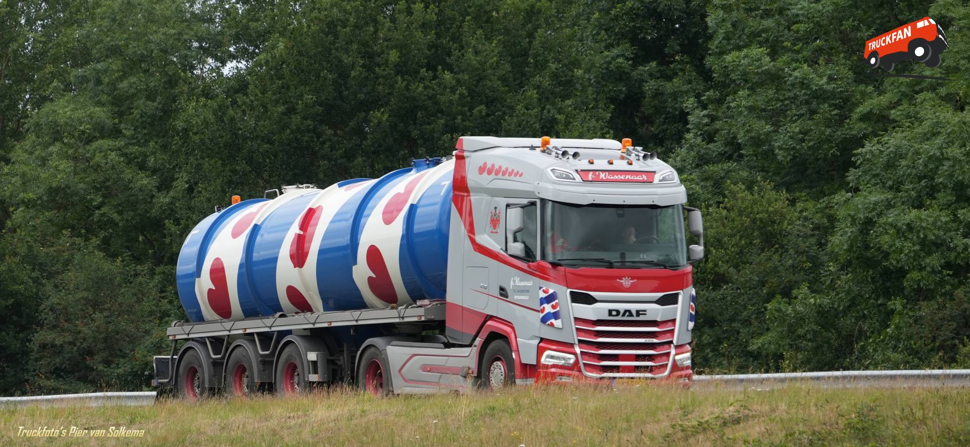 DAF XG Tanktransport op A7 bij Sneek