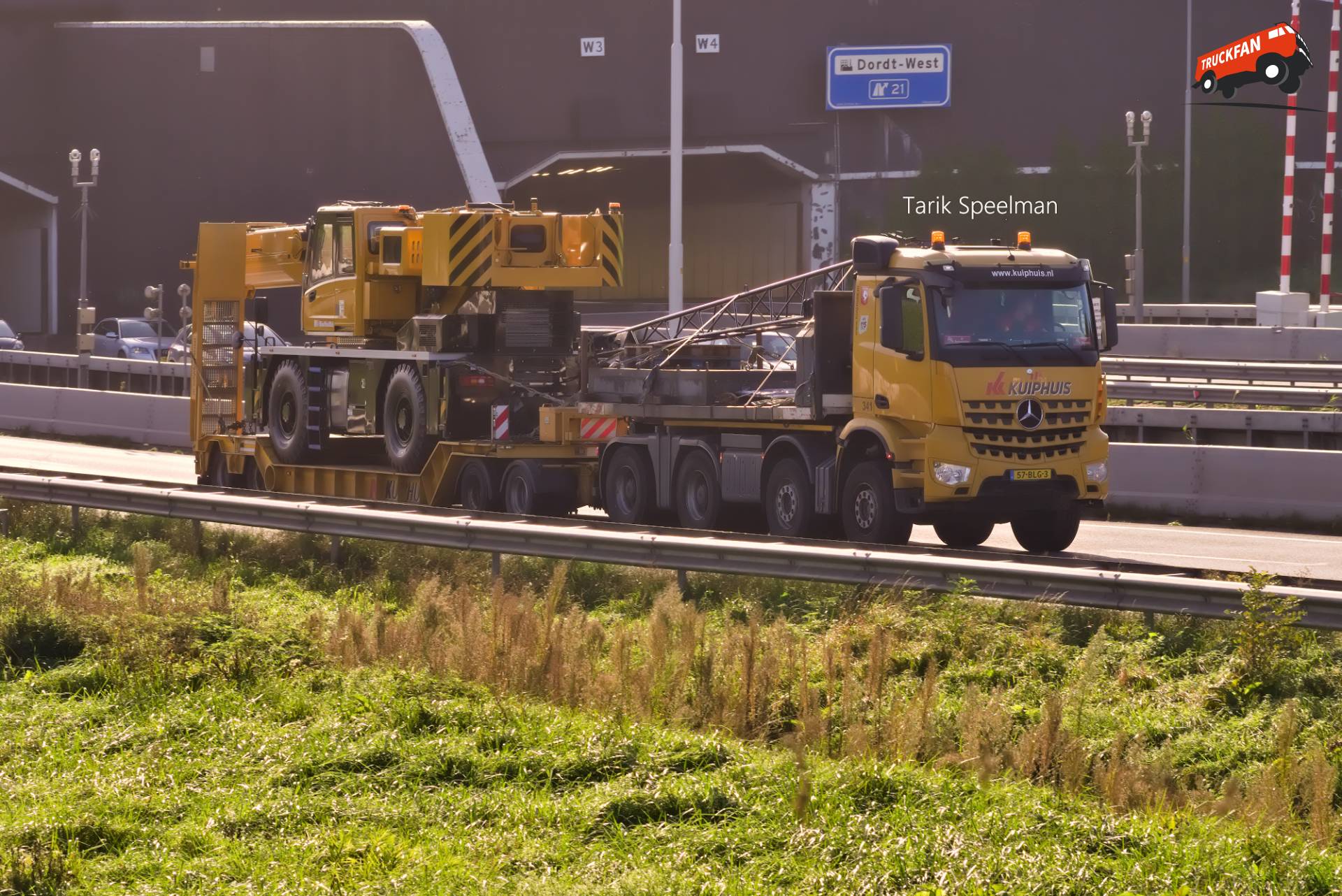 341, Mercedes-Benz Arocs vrachtwagen met kenteken 57-BLG-3