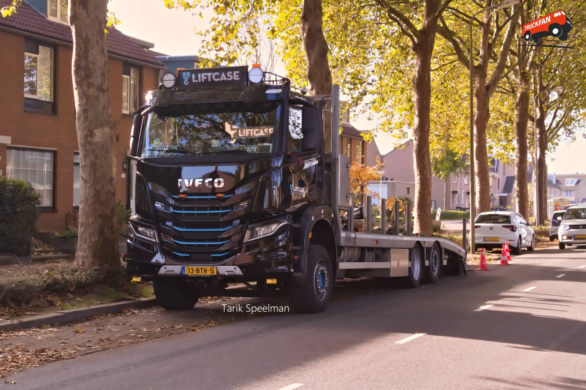 Iveco T-Way oprijwagen met kenteken 13-BTR-5