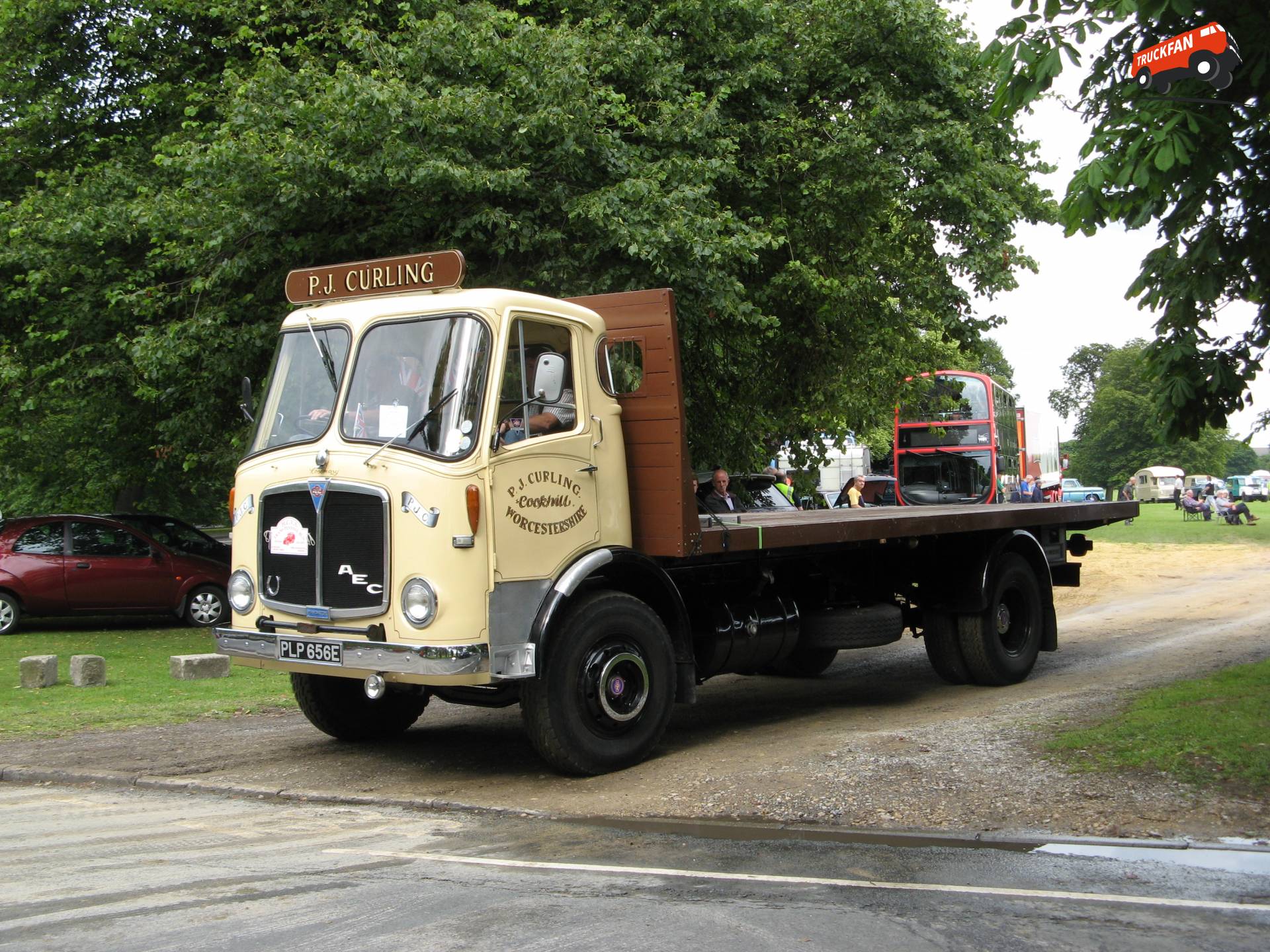 AEC Mandator Fanclub - Specificaties, Foto's, Reviews & Forum