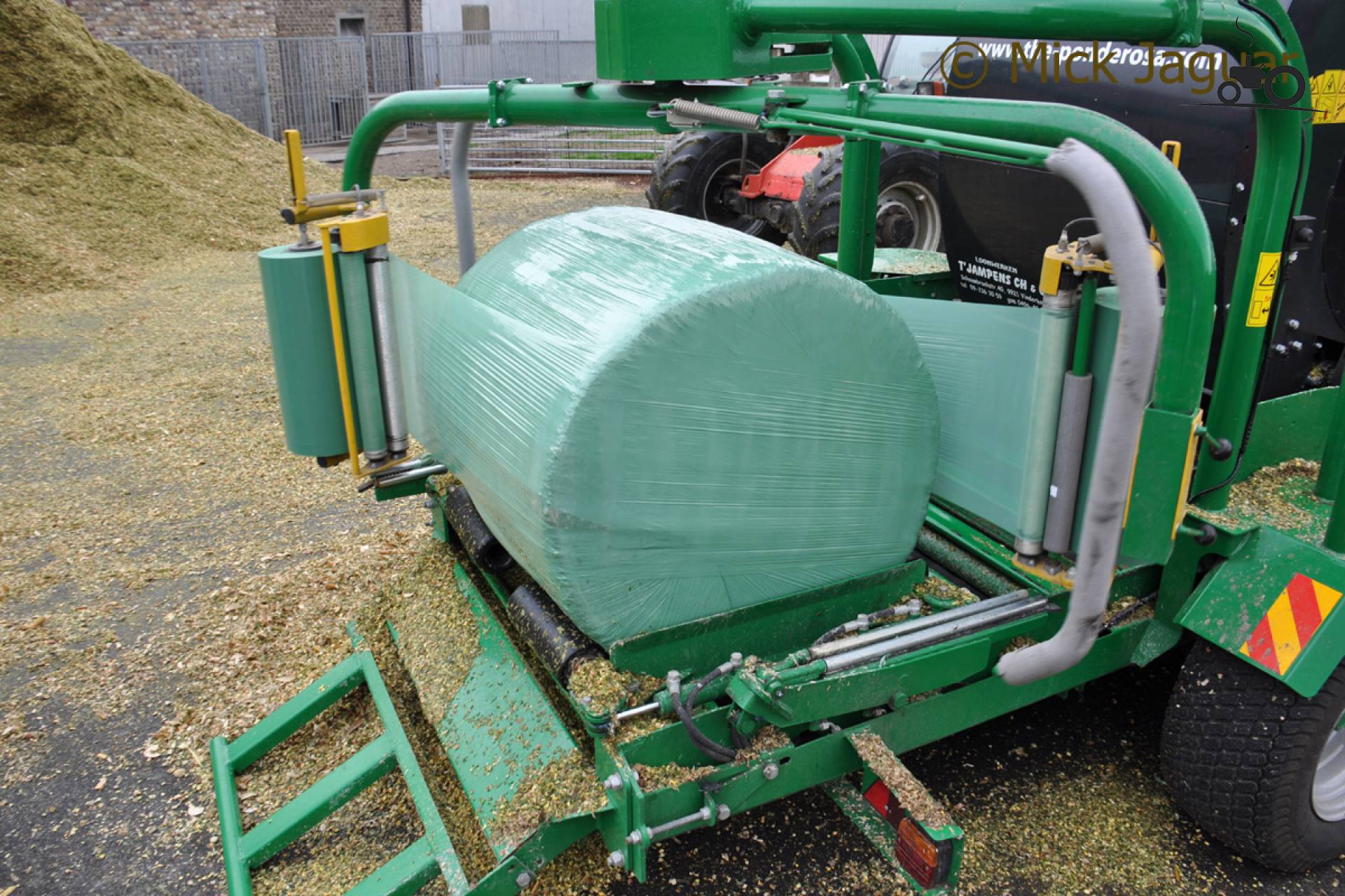 Agronic MR 820 Multibaler Fanclub - Technische Daten, Fotos ...