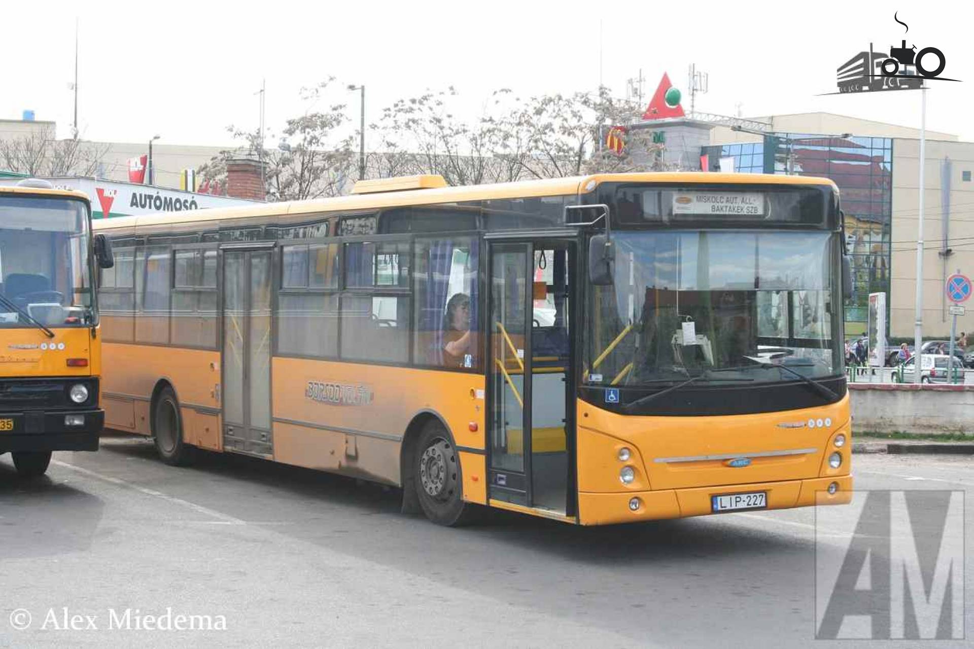 ARC bus Fan Club - Specs, Photos, Reviews & Forum