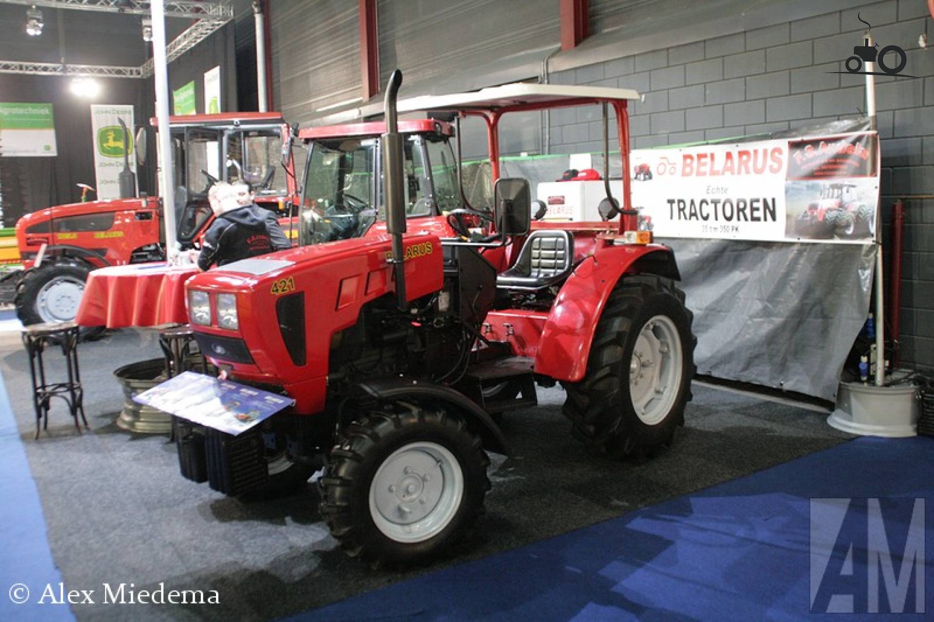 Belarus 421 Fanclub - Specificaties, Foto's, Reviews & Forum