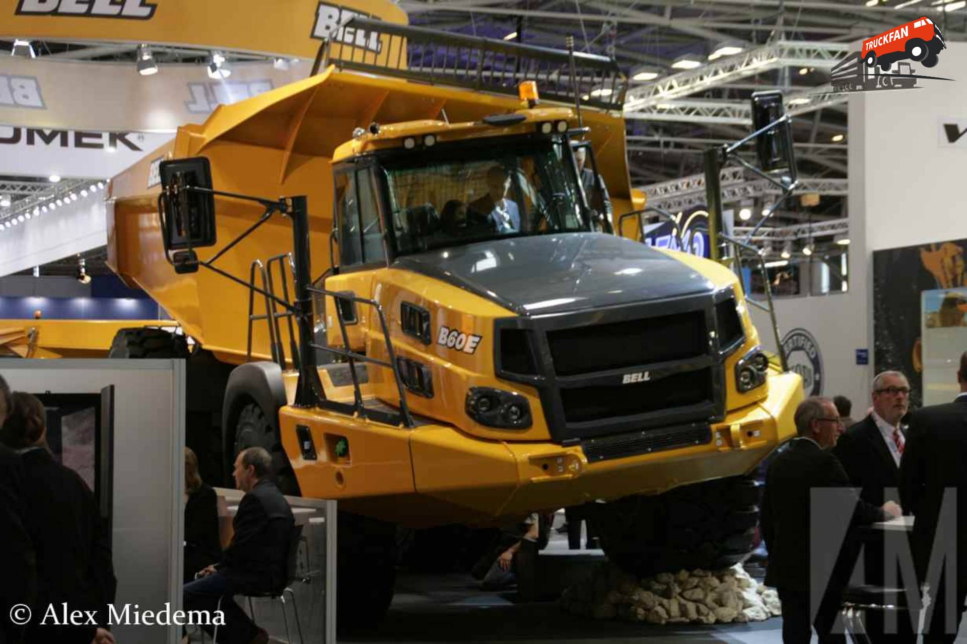 Bell B60E Fanclub - Technische Daten, Fotos, Bewertungen & Forum