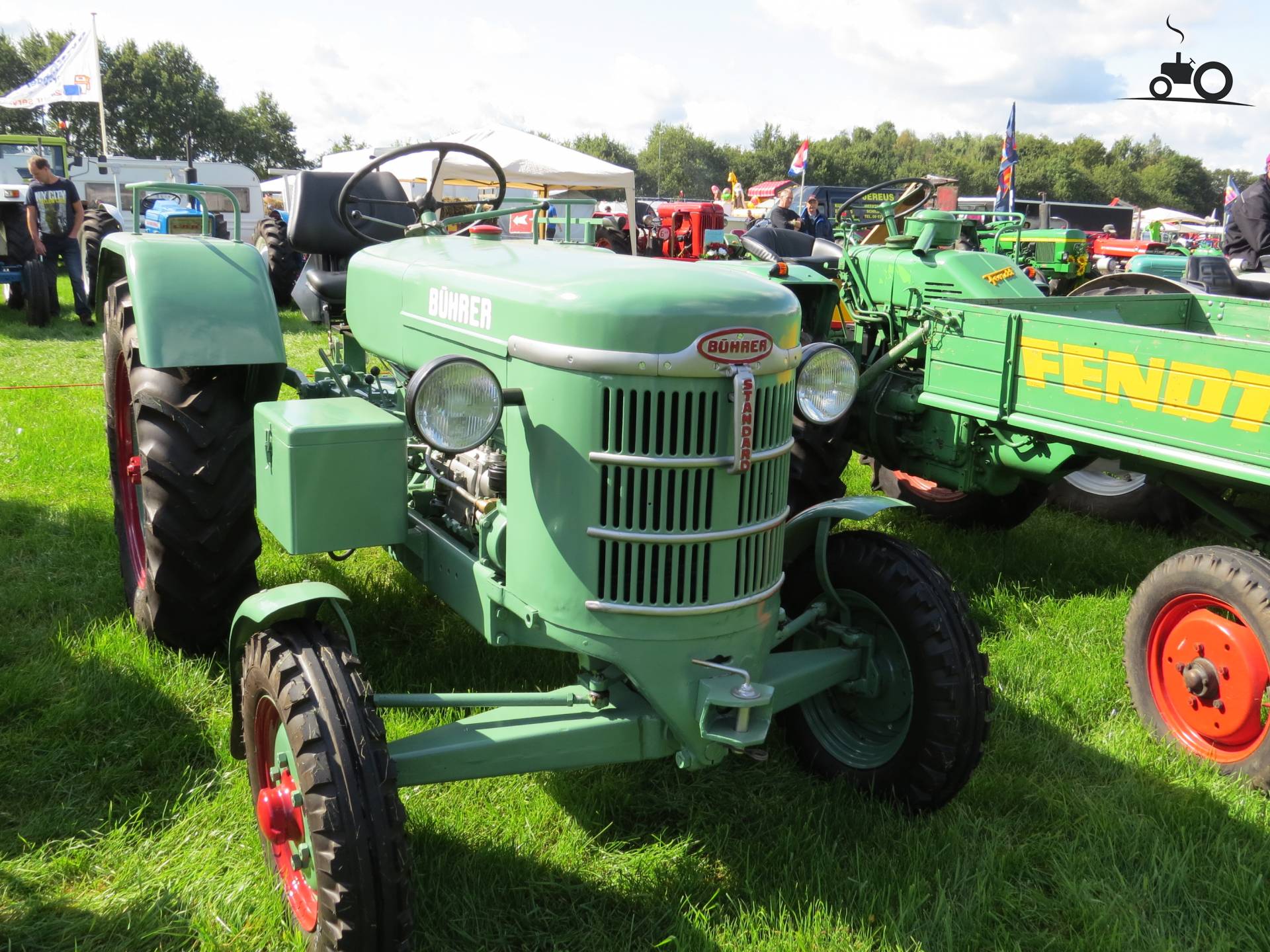 Bührer Standard Schweiz Traktor foto 866659