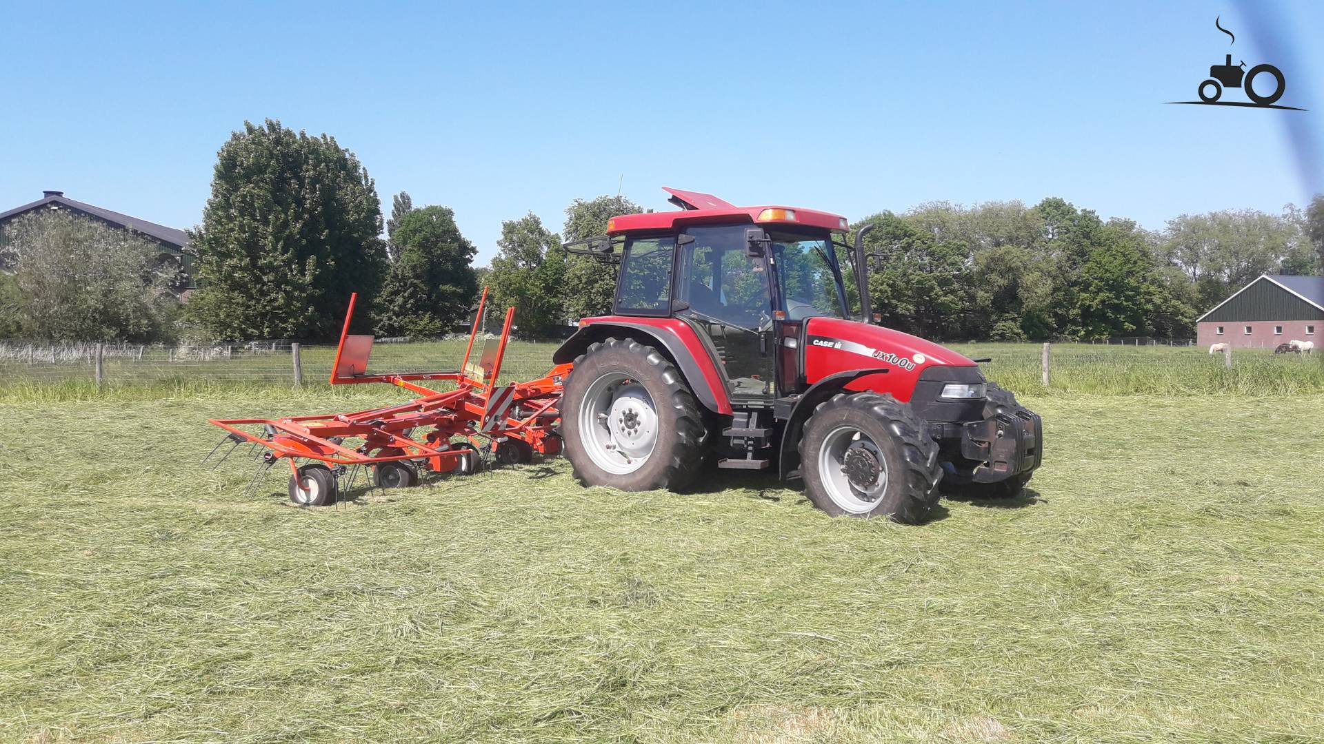 foto-case-ih-jx-100-u-1350838