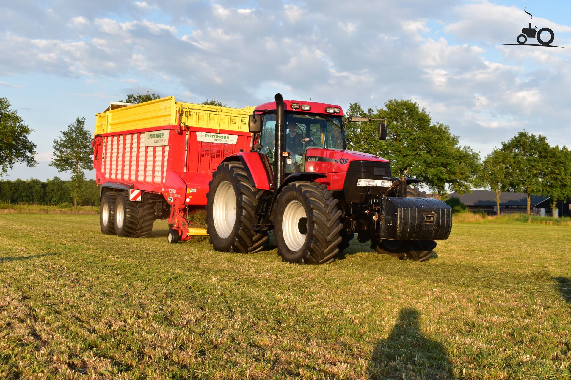 Foto Case IH Maxxum MX 135 #1486506