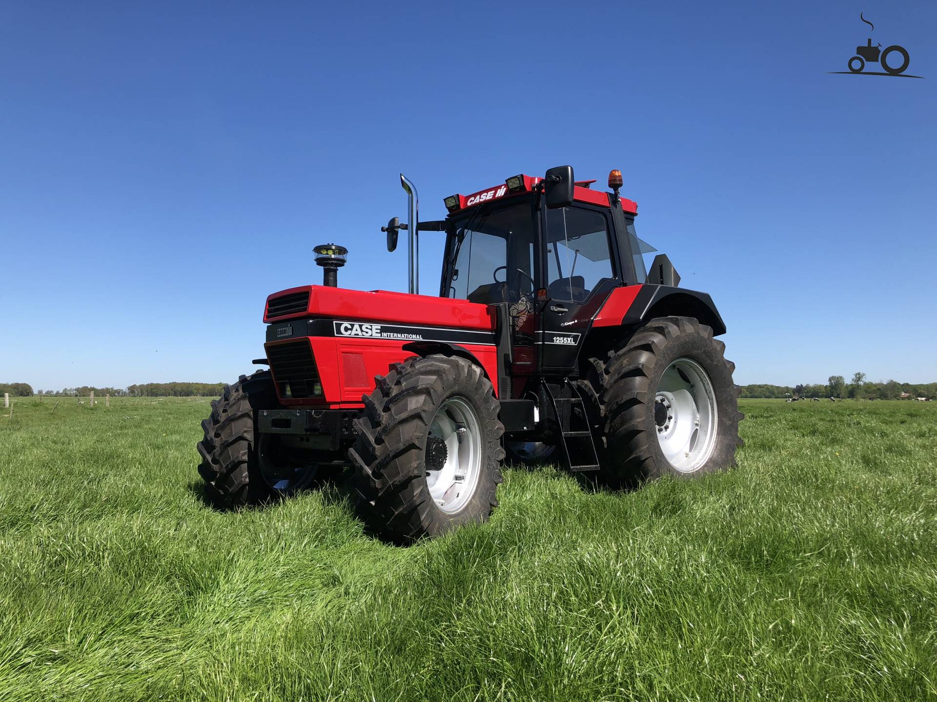 Case International 1255 XL