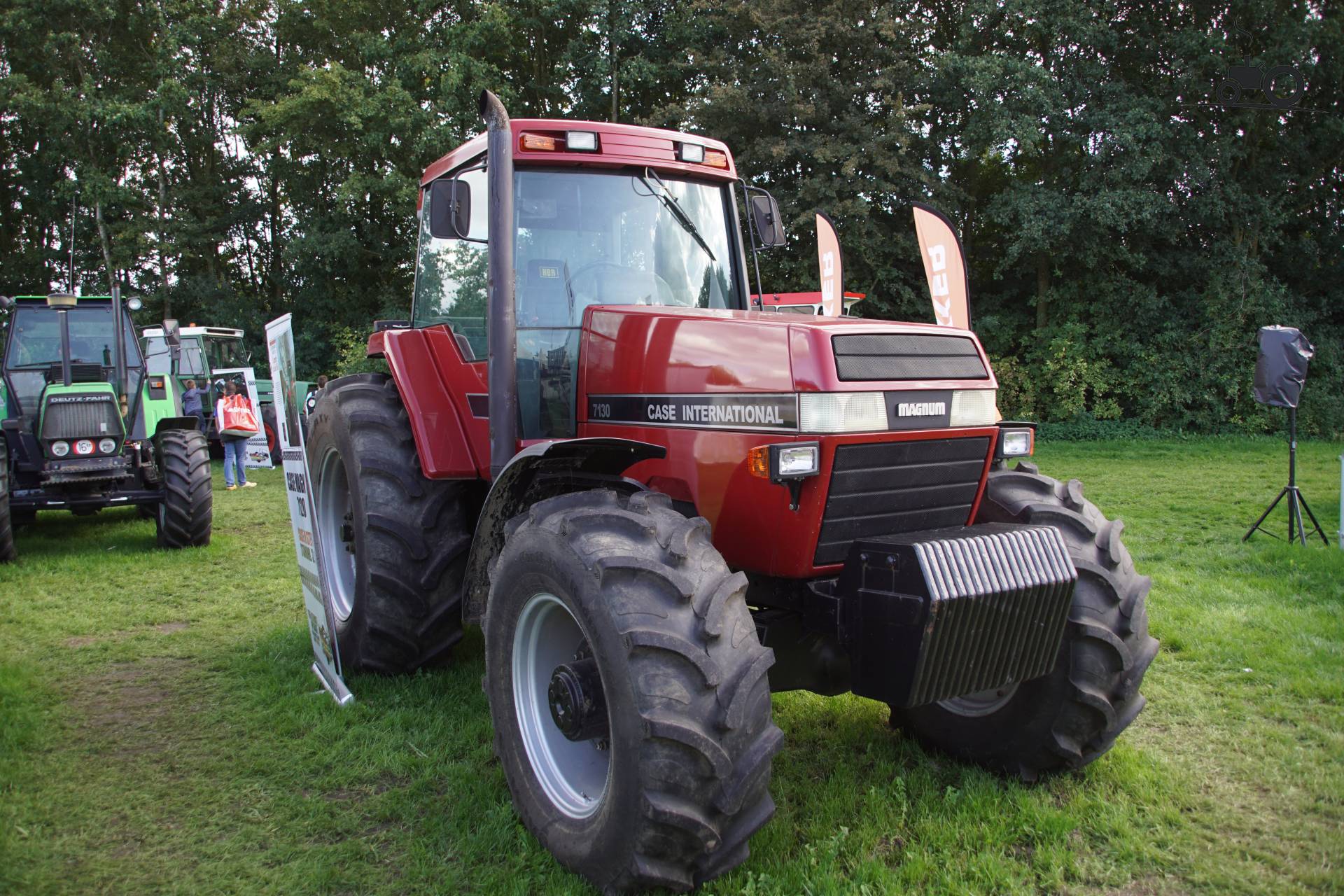 Case Magnum 7130 Fanclub - Specificaties, Foto's, Reviews & Forum