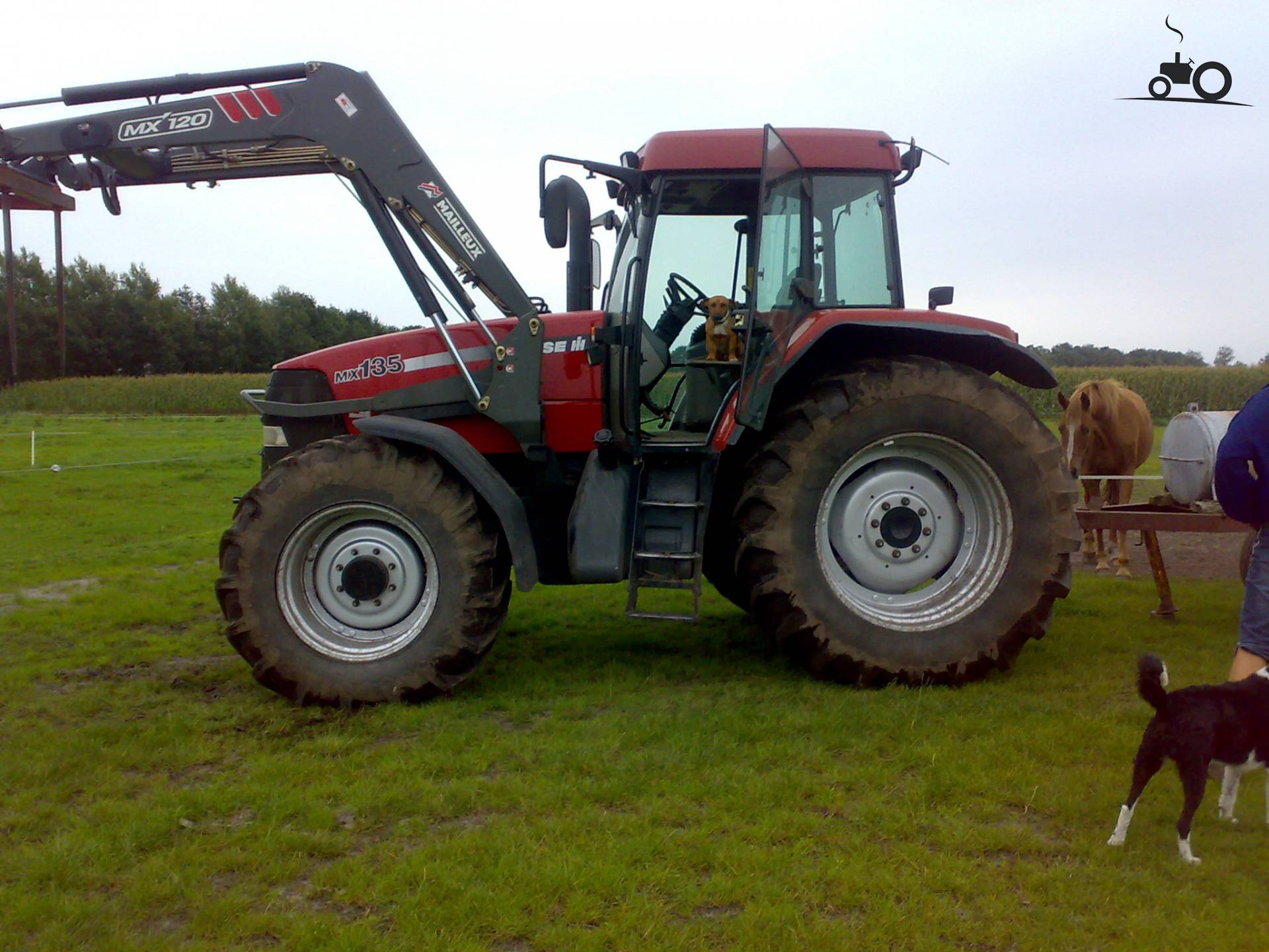 Foto Case MX 135 316969