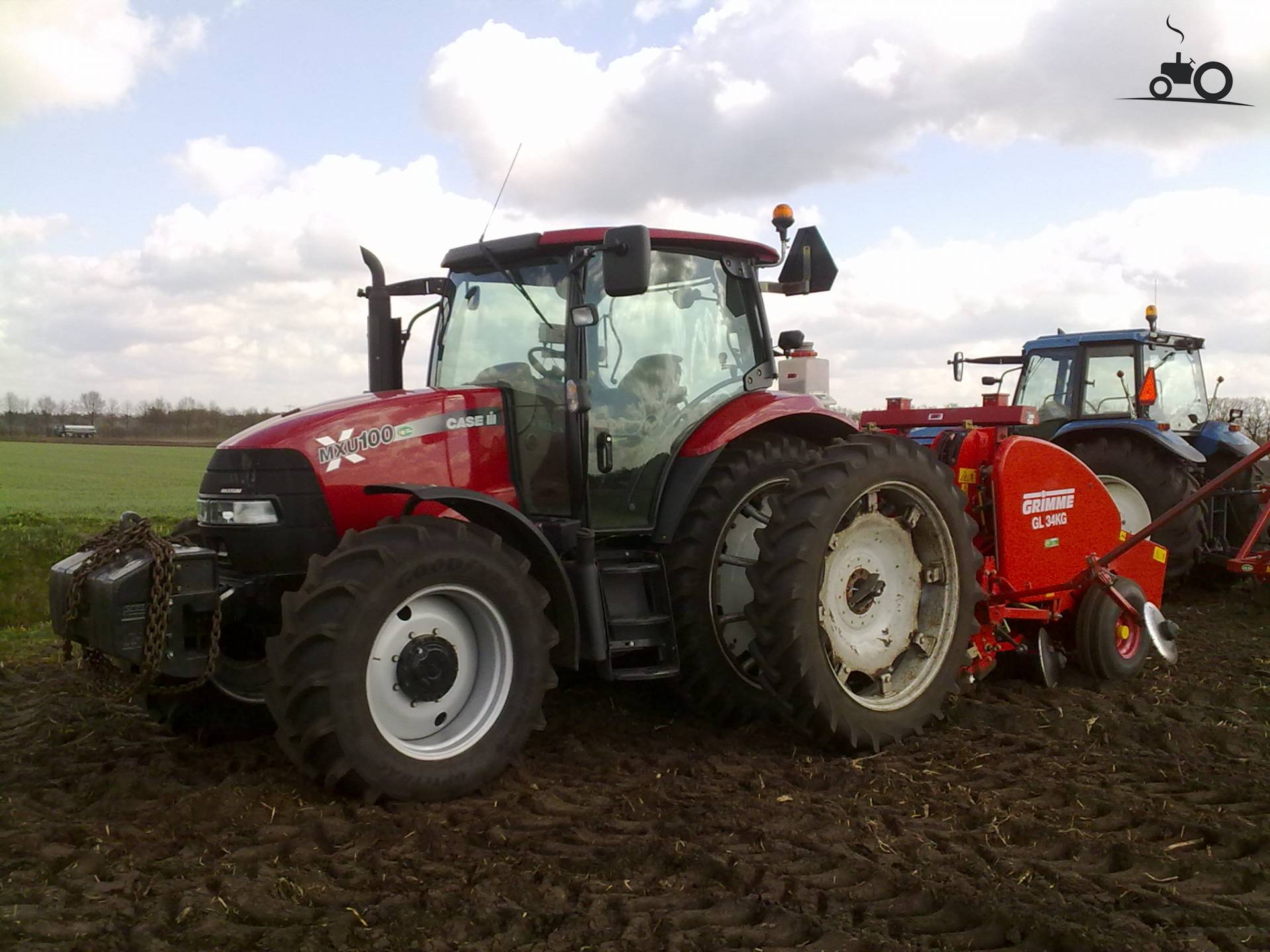 Case MXU 100 Fanclub - Technische Daten, Fotos, Bewertungen & Forum