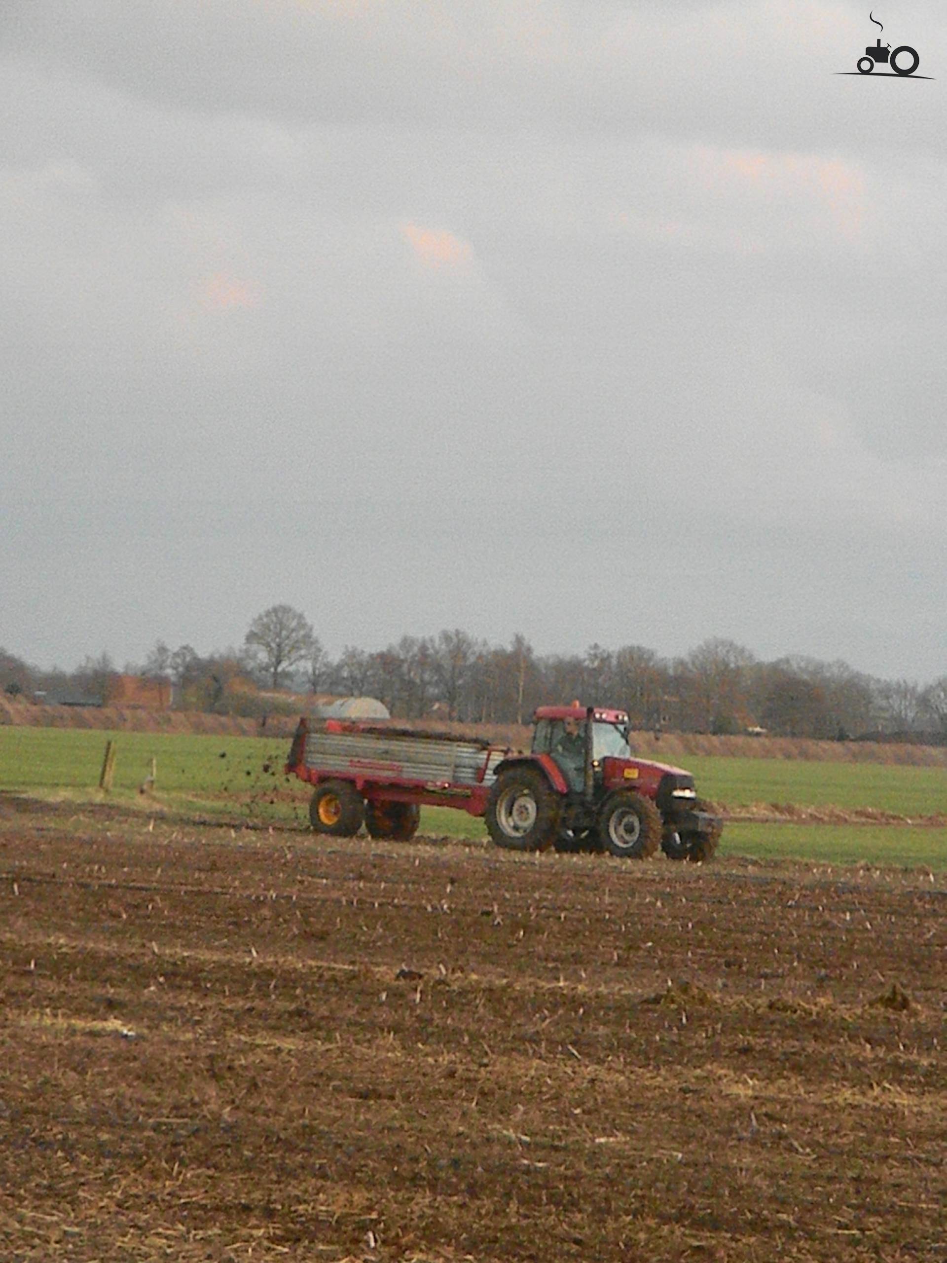 Foto Case MX 135 van Fokkert