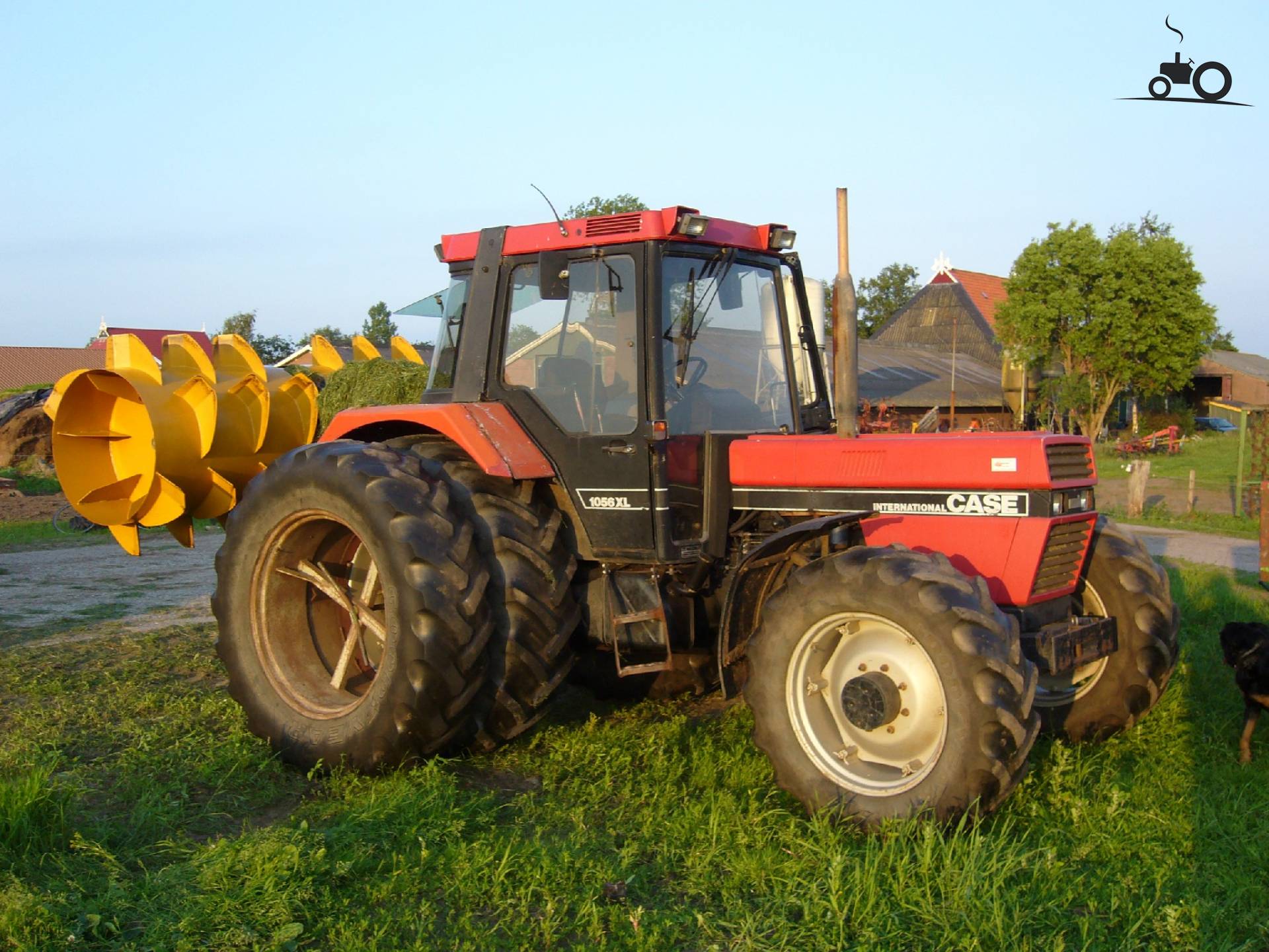 Case International 1056 XL